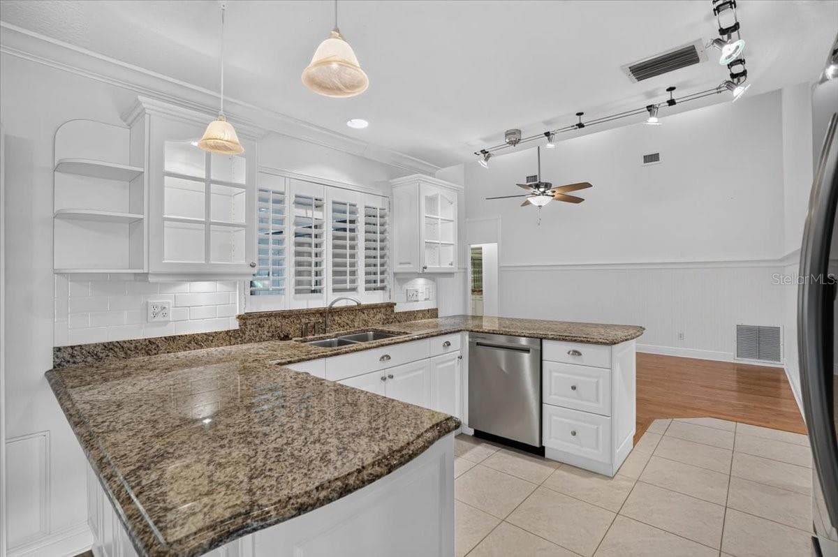 Single Family Residence at 7604 19TH AVENUE DR W, BRADENTON, photo 15 of 51