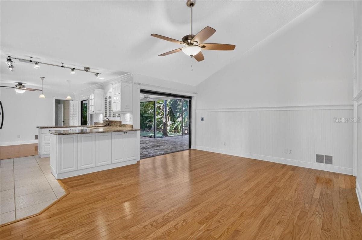 Single Family Residence at 7604 19TH AVENUE DR W, BRADENTON, photo 20 of 51
