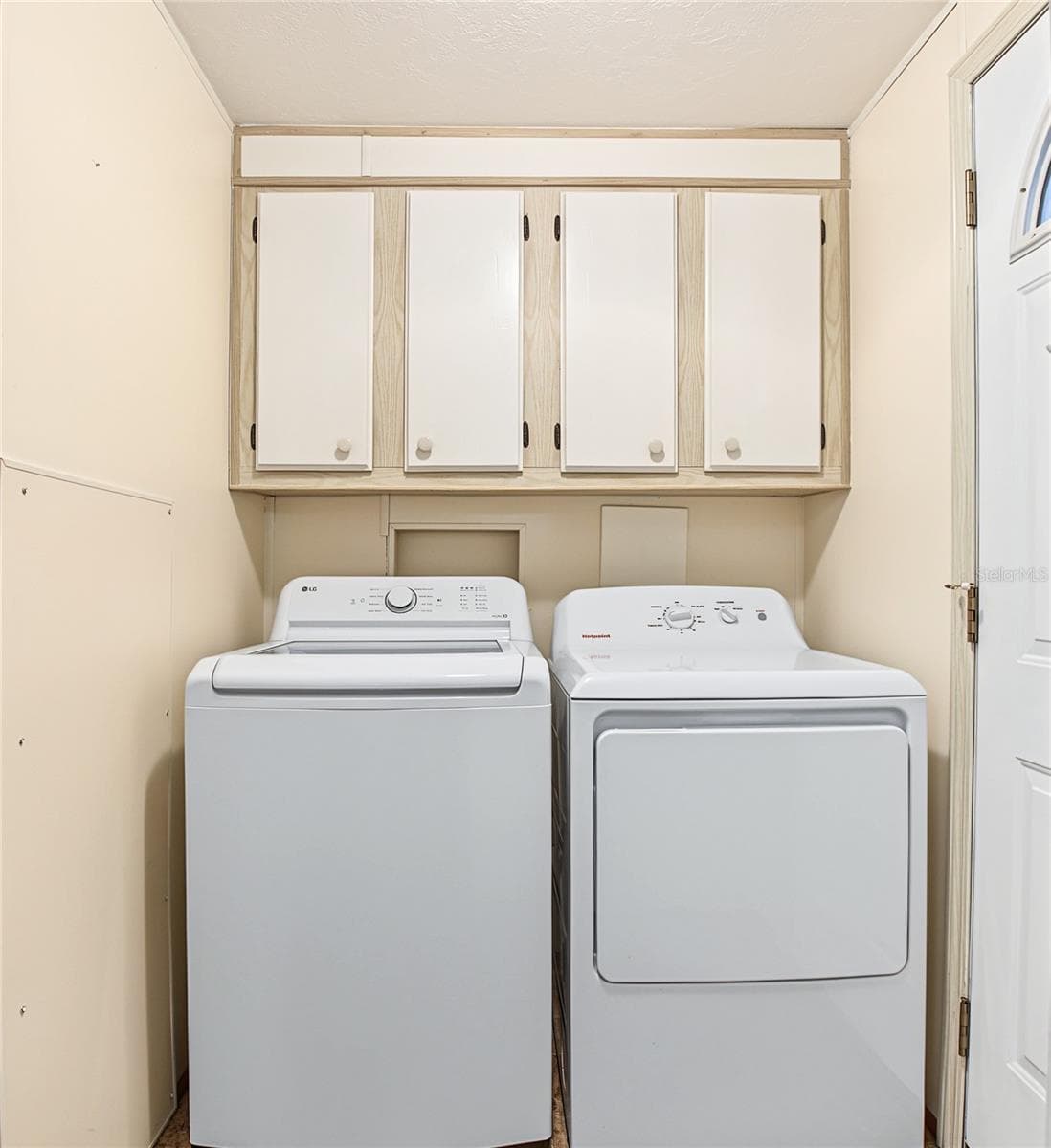 washer and dryer included - 5716 PAWNEE ST, ZEPHYRHILLS