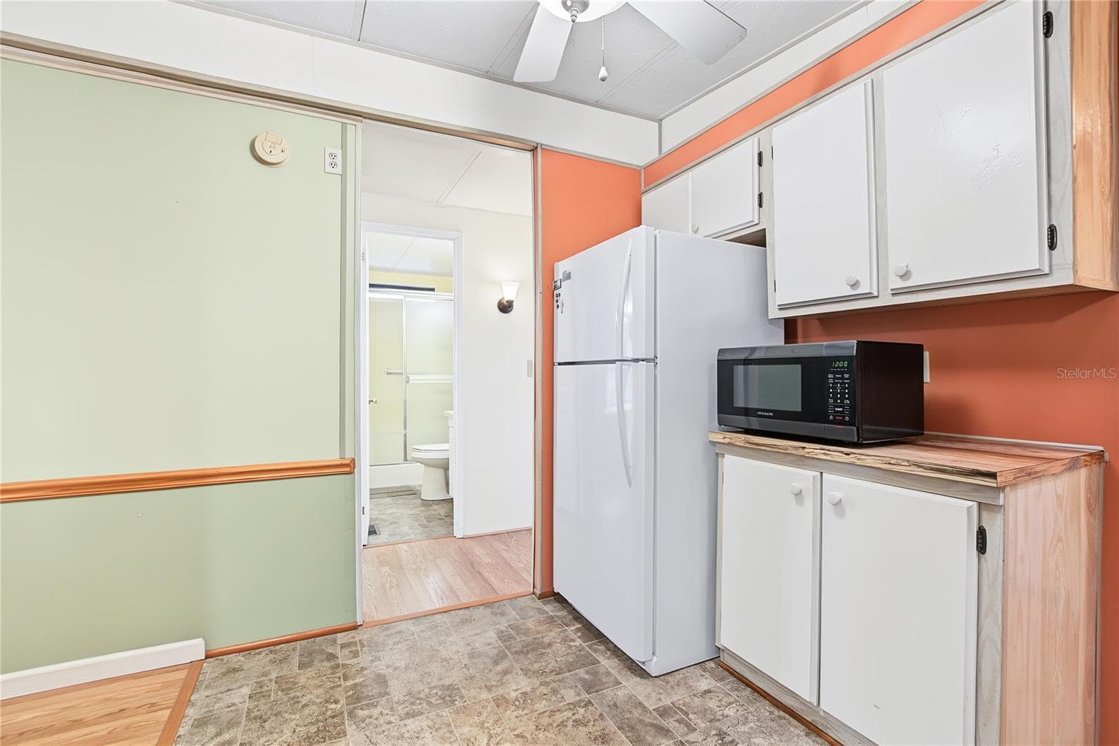 Manufactured Home at 5716 PAWNEE ST, ZEPHYRHILLS, photo 14 of 56