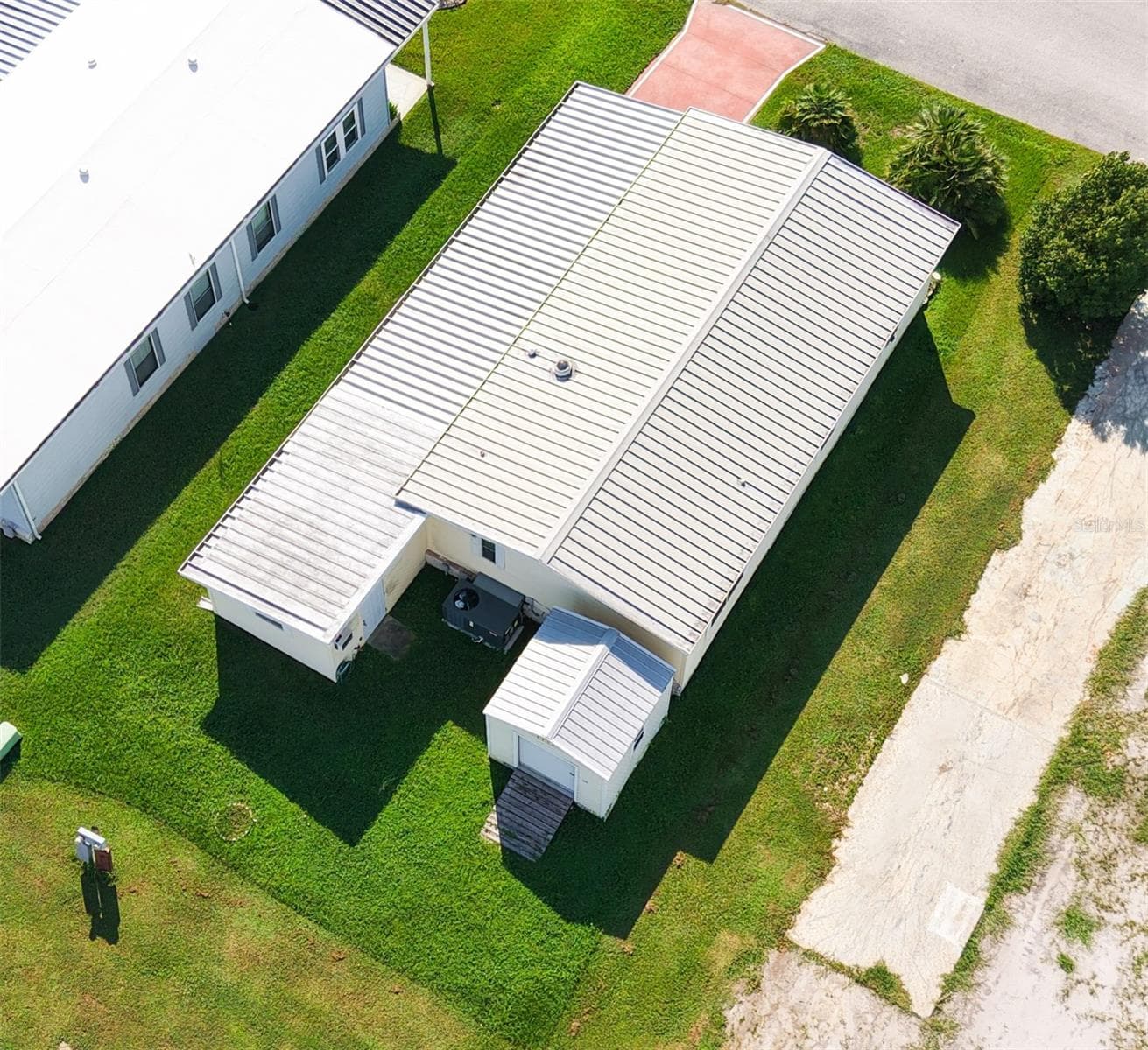 Manufactured Home at 5716 PAWNEE ST, ZEPHYRHILLS, photo 41 of 56
