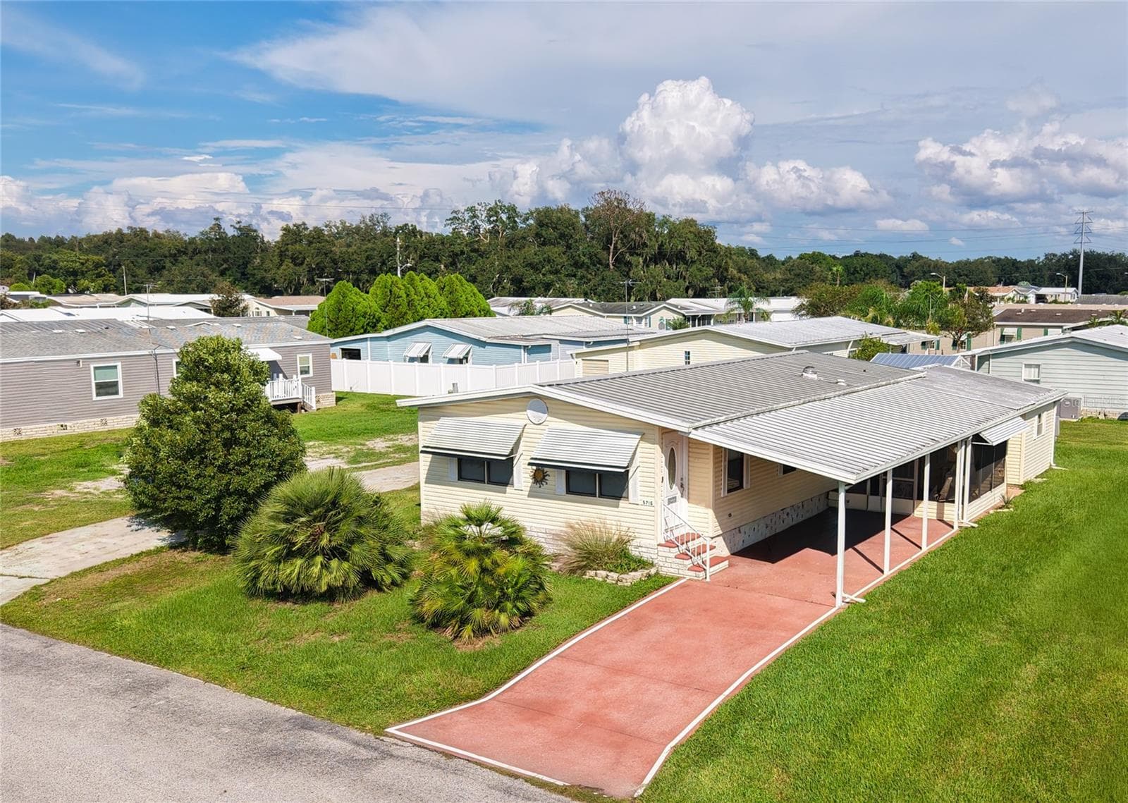 Manufactured Home at 5716 PAWNEE ST, ZEPHYRHILLS, photo 44 of 56