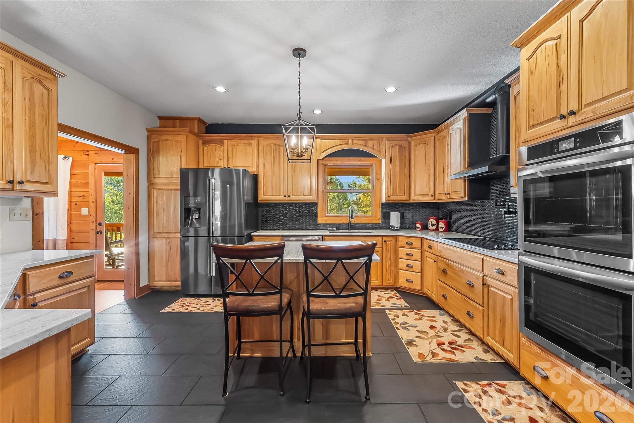 Single Family Residence at 101 Trinity Drive, Clyde, photo 11 of 47