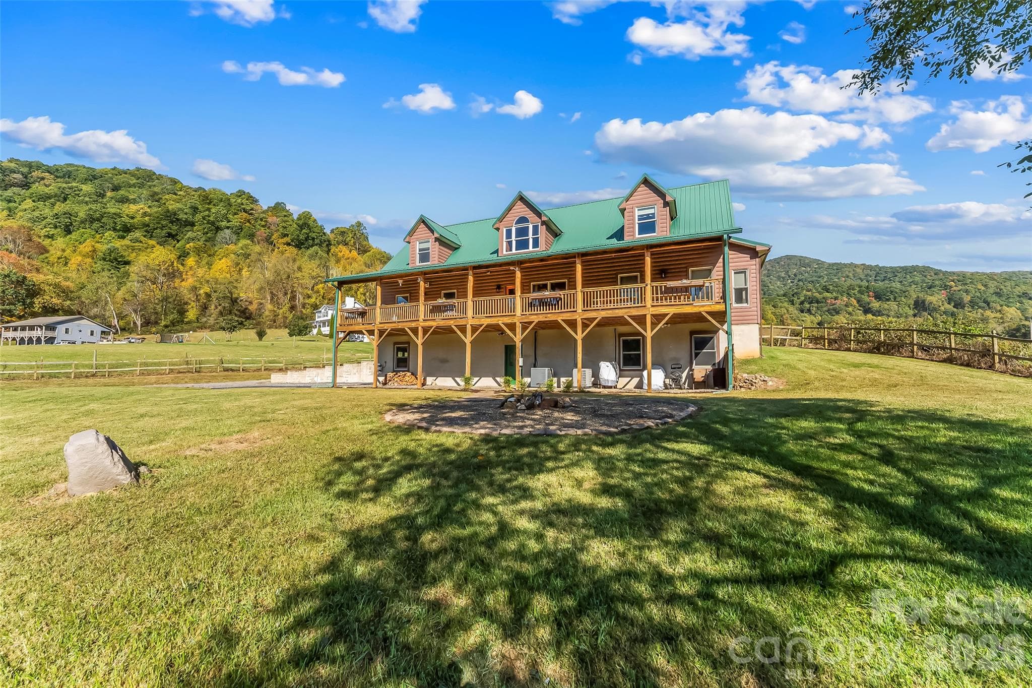 Single Family Residence at 101 Trinity Drive, Clyde, photo 36 of 47