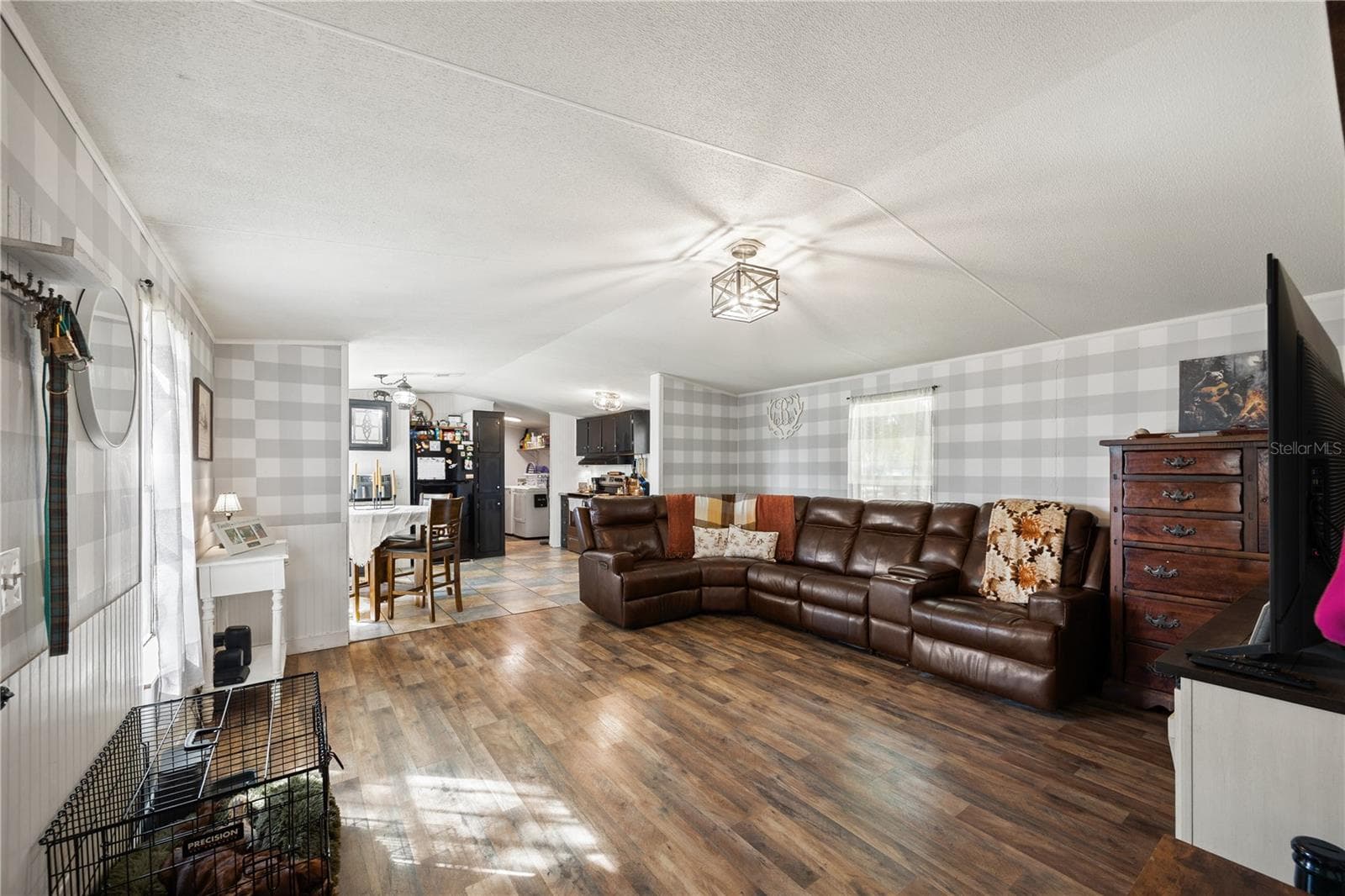 Manufactured Home at 2531 CR 546A, BUSHNELL, photo 13 of 99