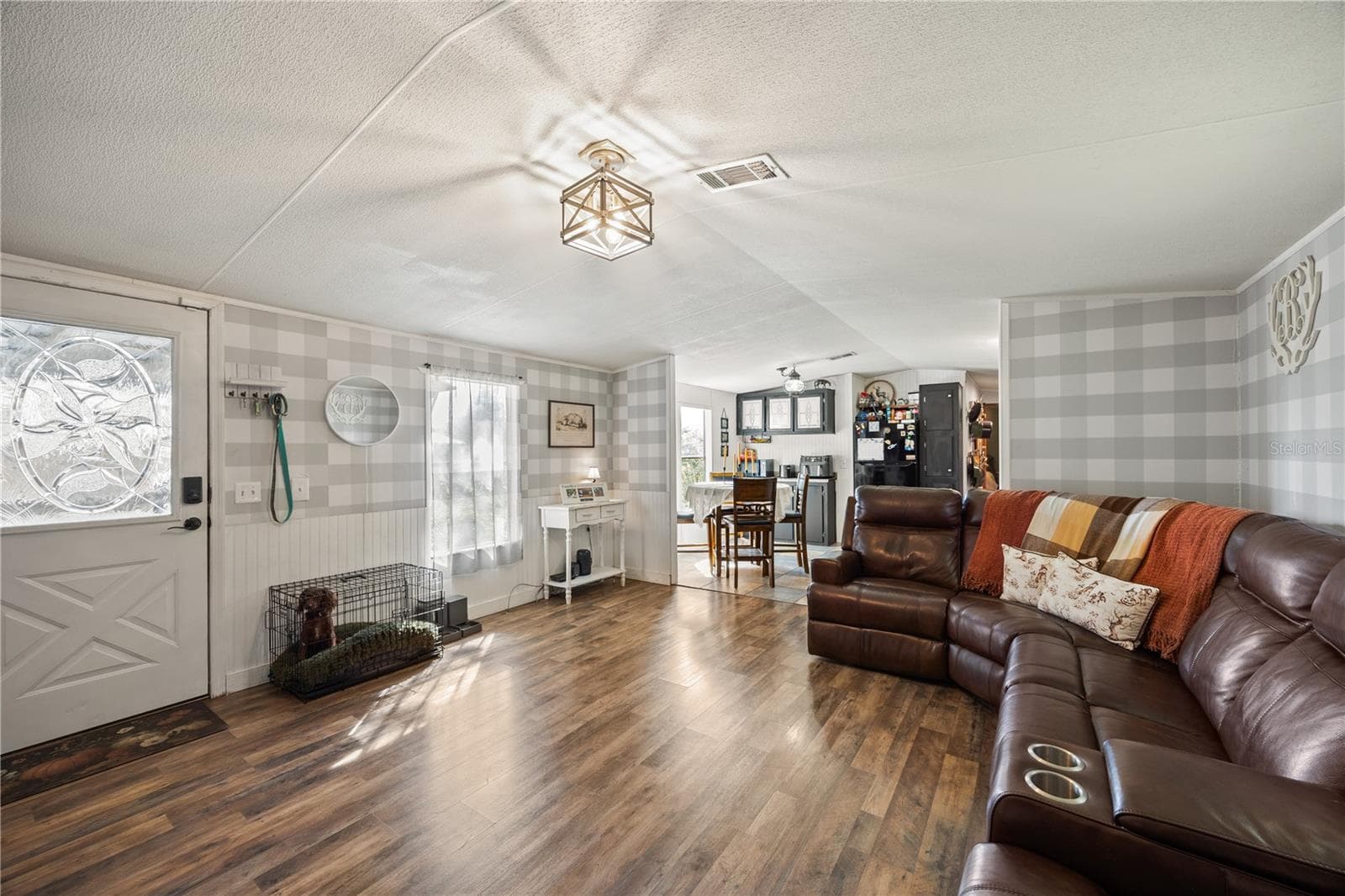 Manufactured Home at 2531 CR 546A, BUSHNELL, photo 19 of 99