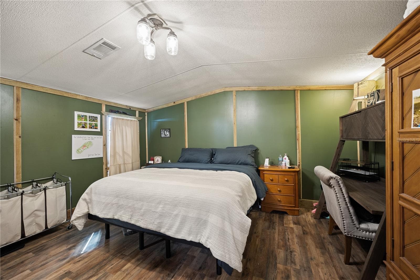 Manufactured Home at 2531 CR 546A, BUSHNELL, photo 28 of 99