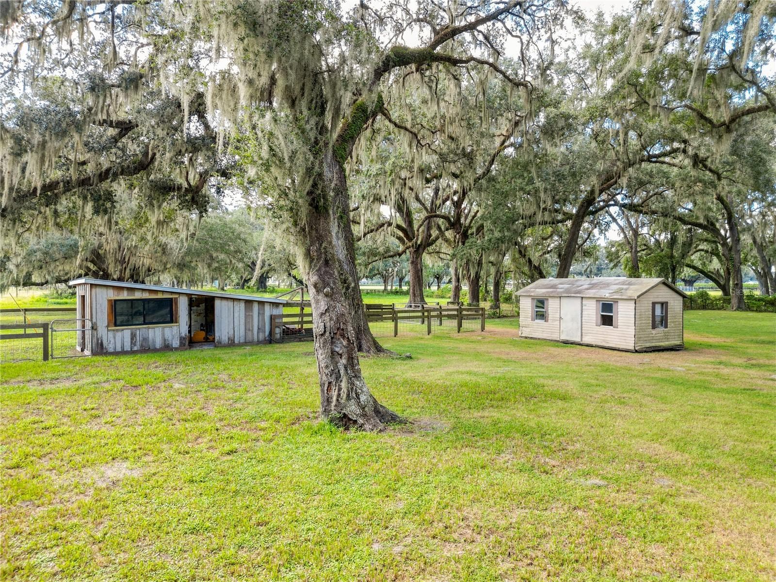 Manufactured Home at 2531 CR 546A, BUSHNELL, photo 78 of 99