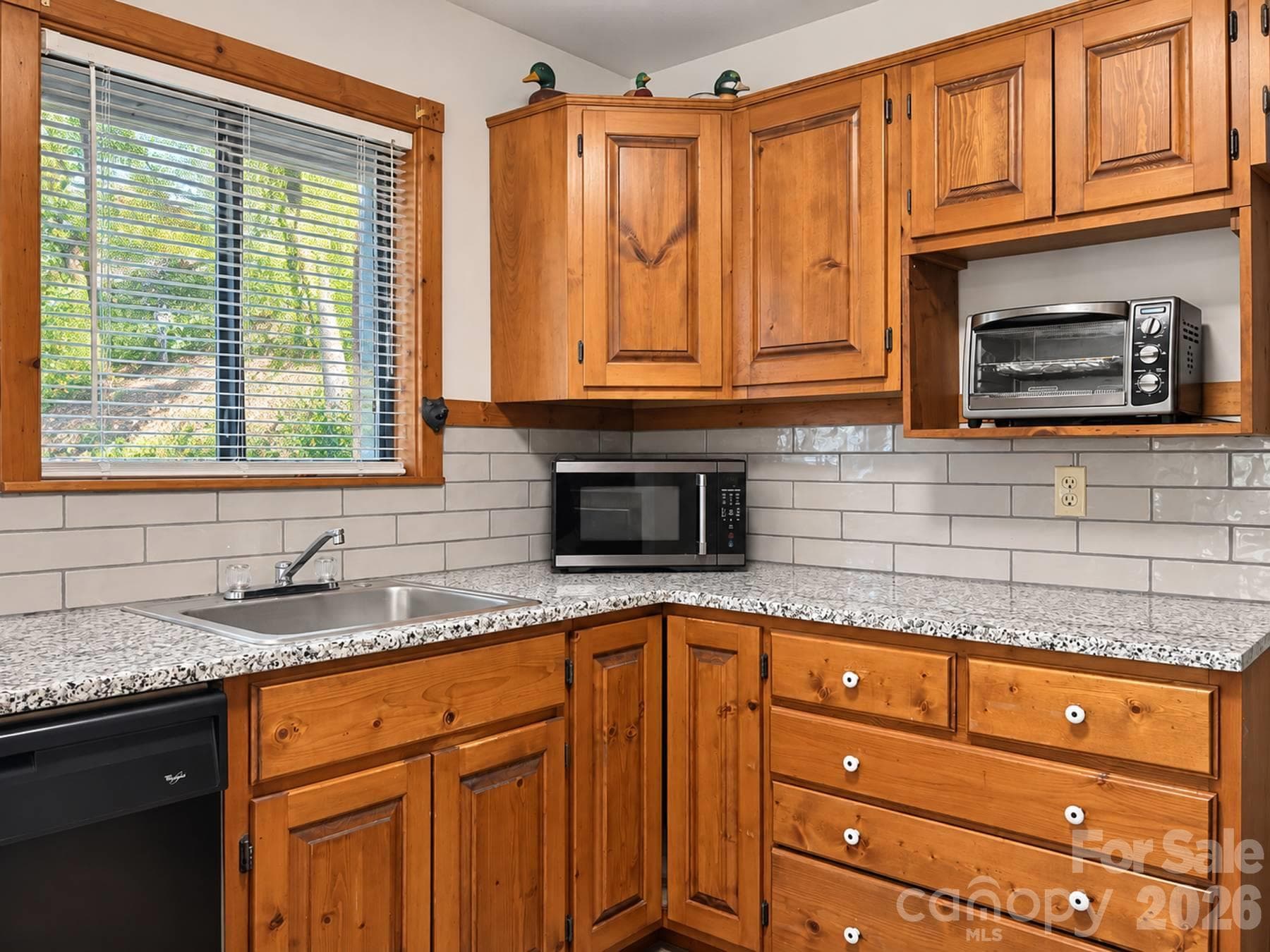 Single Family Residence at 414 Bear Lake Circle, Whittier, photo 14 of 41
