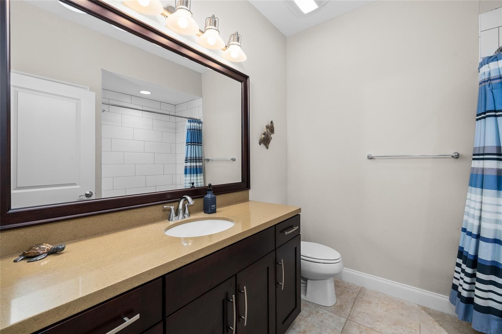 2nd Floor Full Bath - 5915 ALANA LEIGH PL, LITHIA