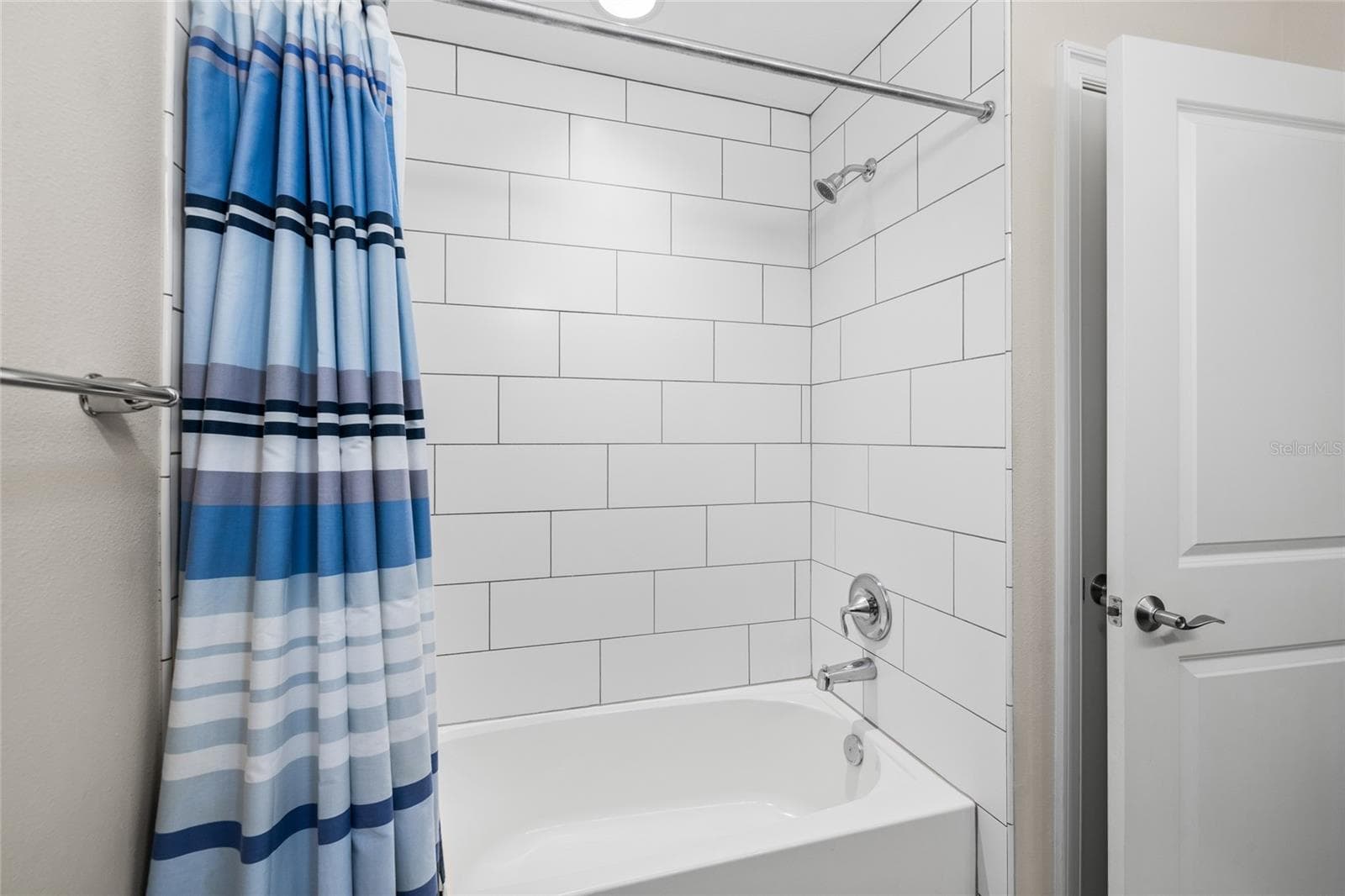 2nd Floor Full Bath - 5915 ALANA LEIGH PL, LITHIA