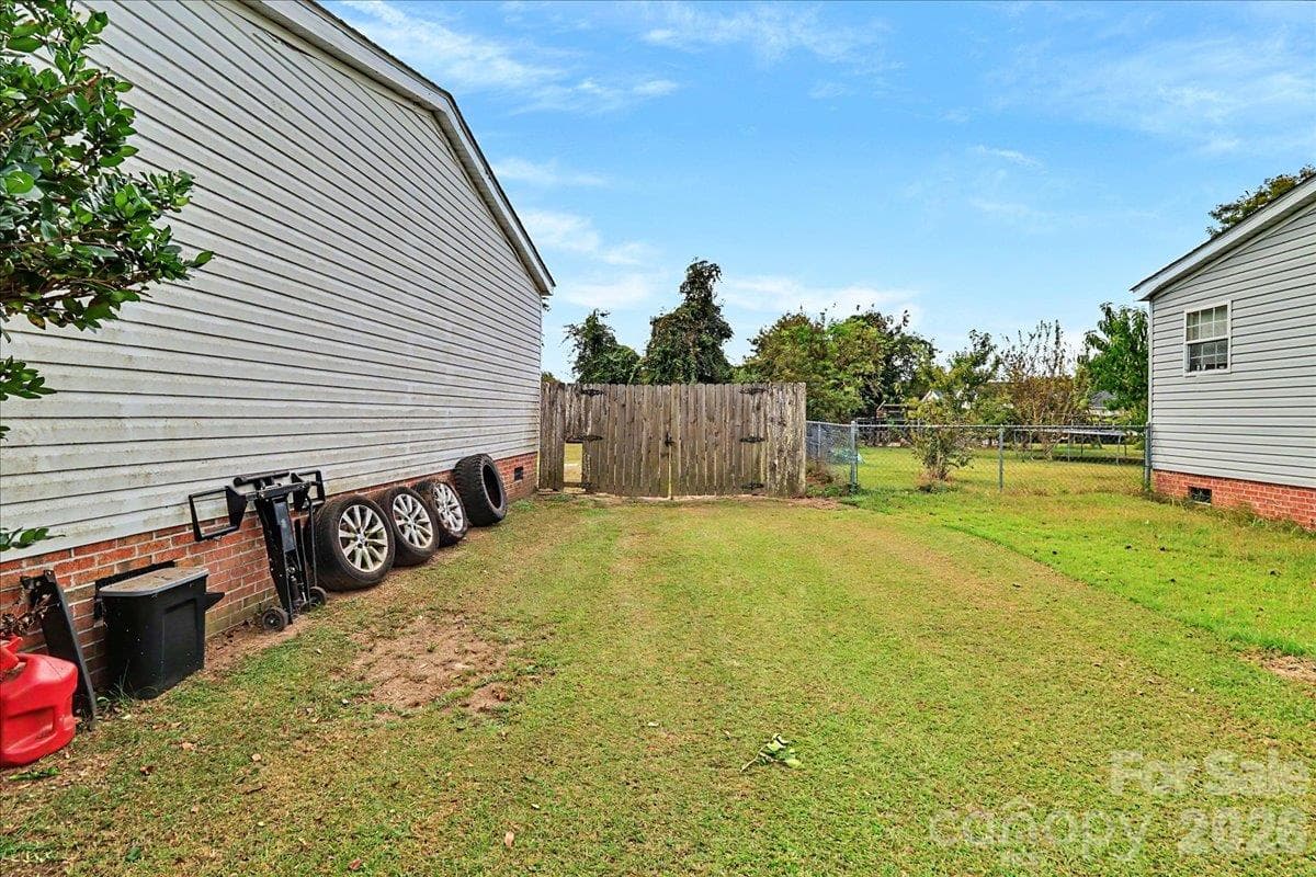 Single Family Residence at 111 Magnolia Gardens Drive, Jacksonville, photo 27 of 32