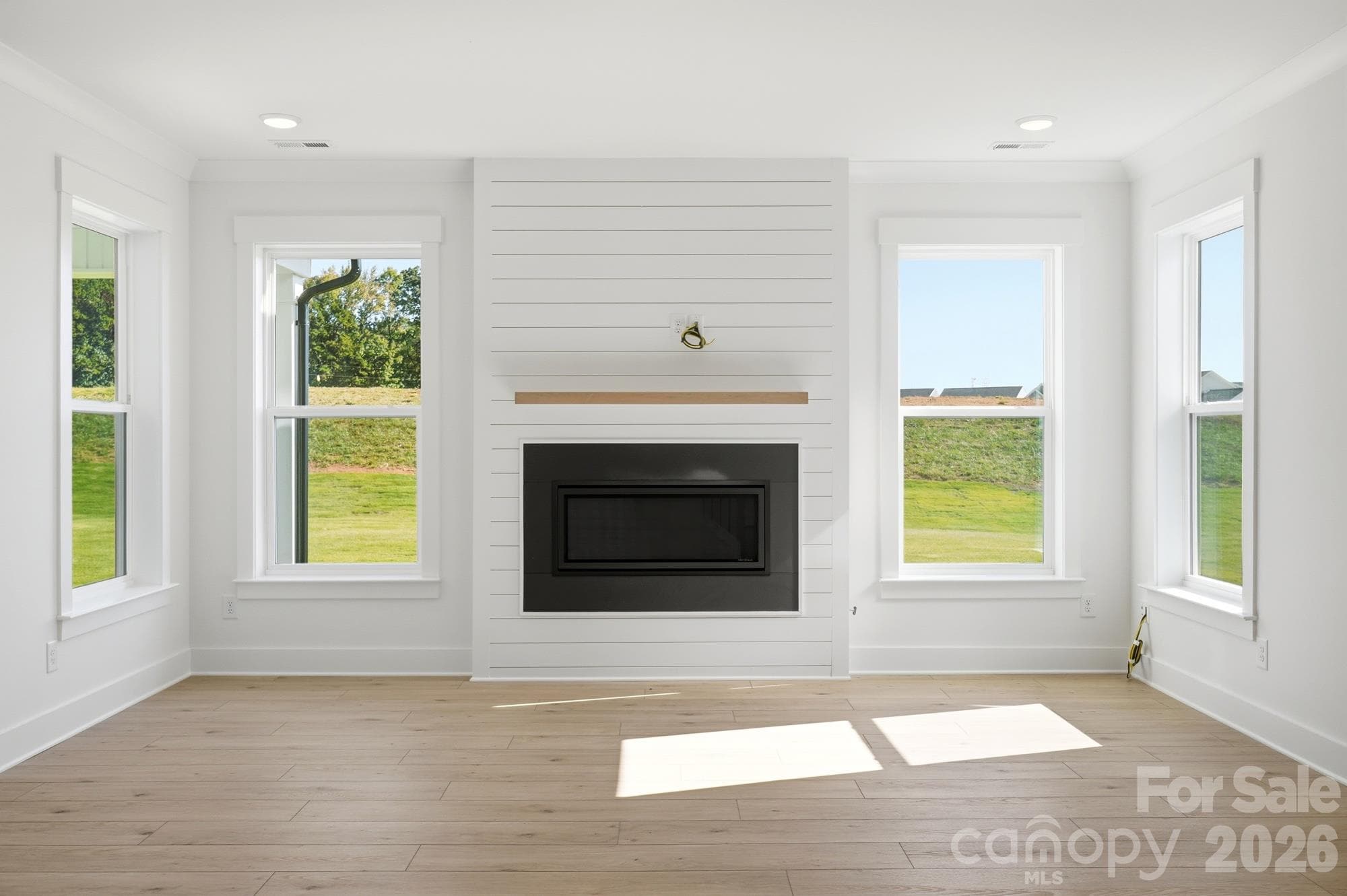 Gas Fireplace - 4475 Blue Mound Court, Stanley