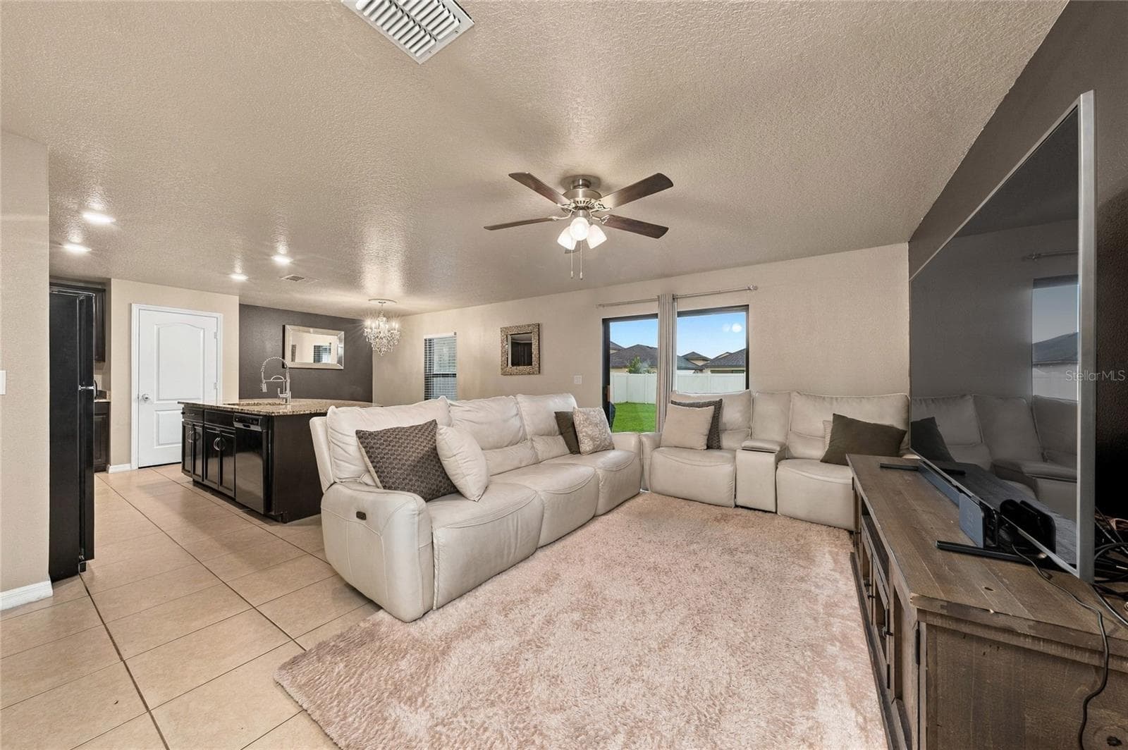 Single Family Residence at 2227 CASPIAN DR, LAKELAND, photo 6 of 32