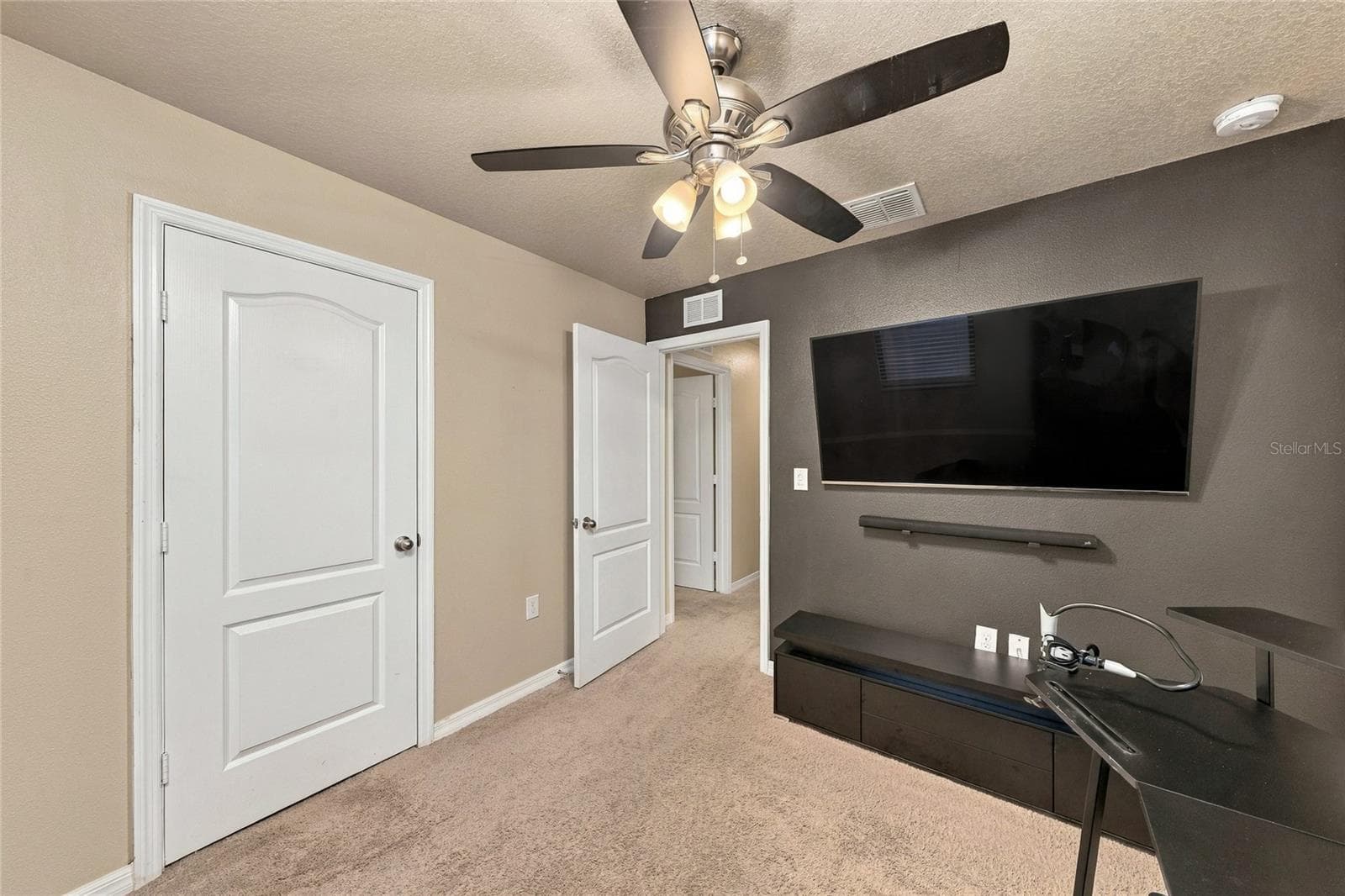 Single Family Residence at 2227 CASPIAN DR, LAKELAND, photo 18 of 32
