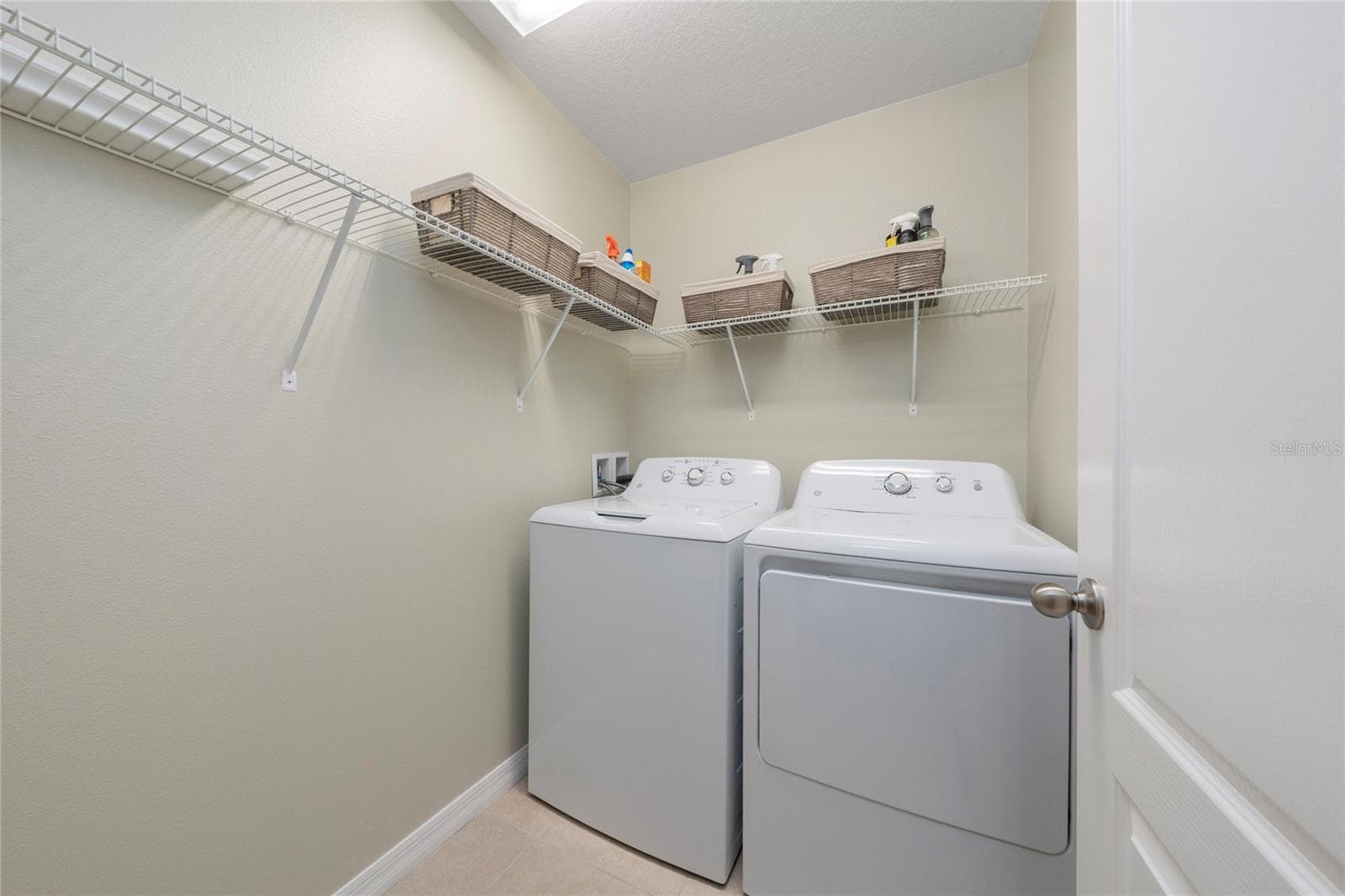Single Family Residence at 2227 CASPIAN DR, LAKELAND, photo 20 of 32