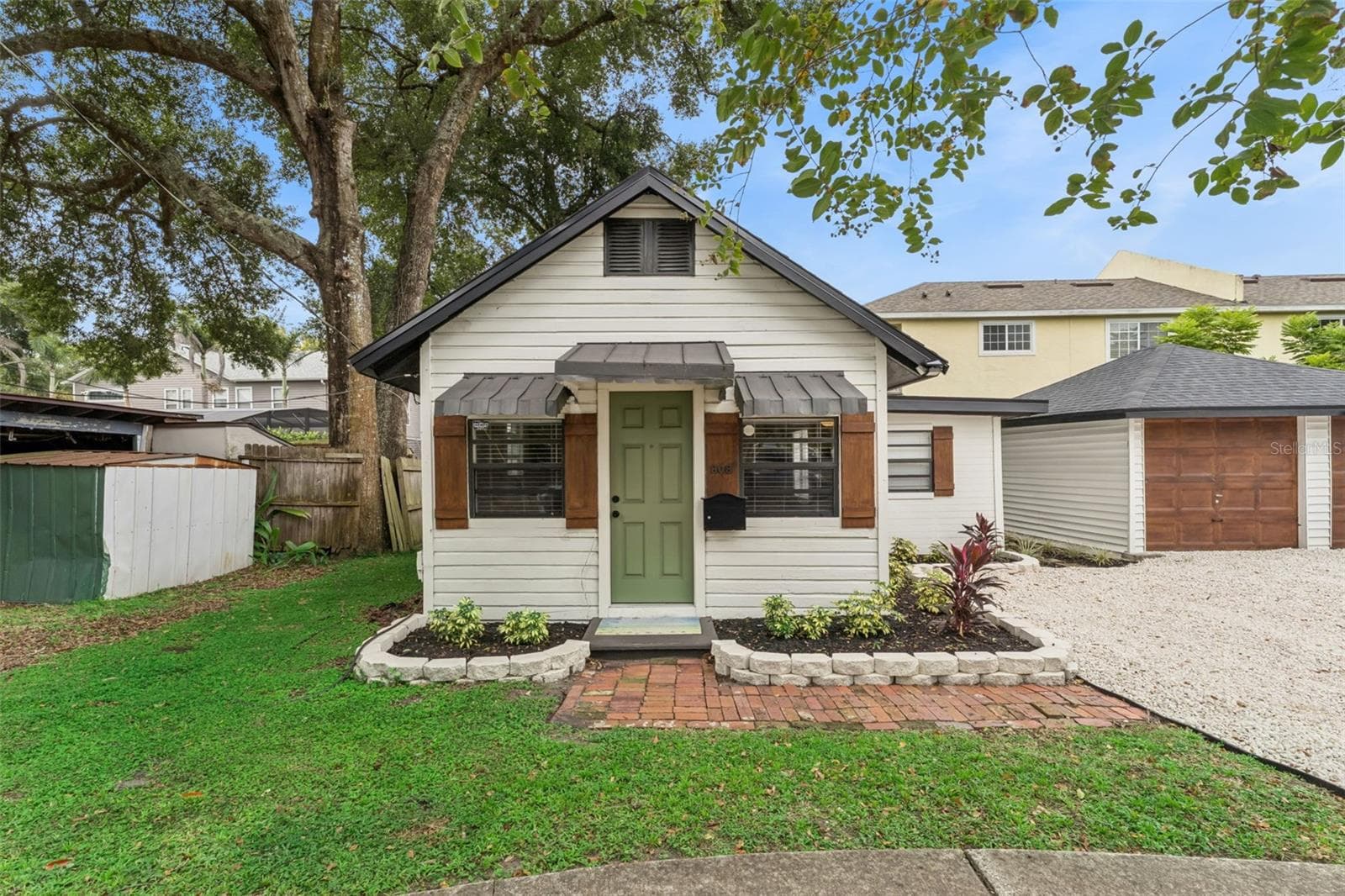 Triplex at 1438 CATHERINE ST, ORLANDO, photo 4 of 41