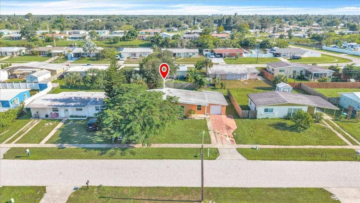 Single Family Residence at 22127 FELTON AVE, PORT CHARLOTTE, photo 33 of 39