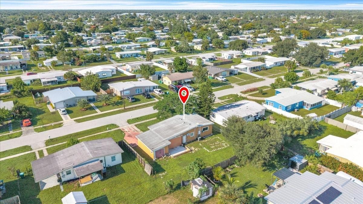 Single Family Residence at 22127 FELTON AVE, PORT CHARLOTTE, photo 34 of 39