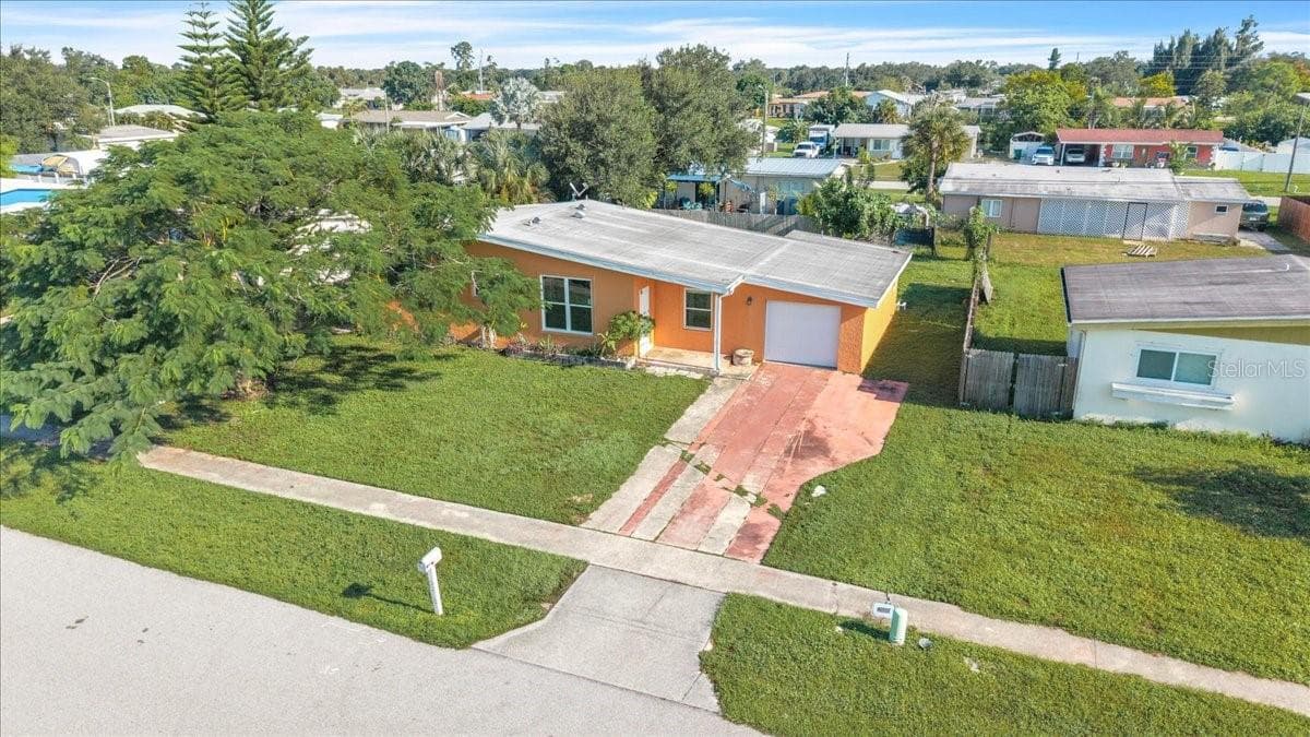 Single Family Residence at 22127 FELTON AVE, PORT CHARLOTTE, photo 37 of 39