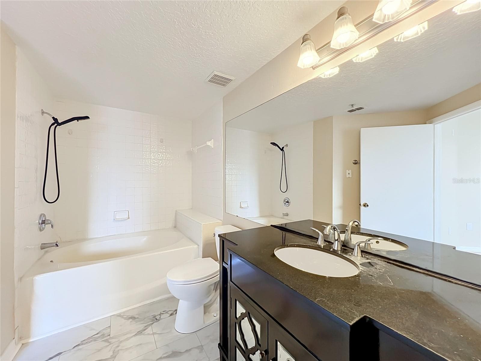 Primary Bathroom - 5578 METROWEST BLVD #1-310, ORLANDO