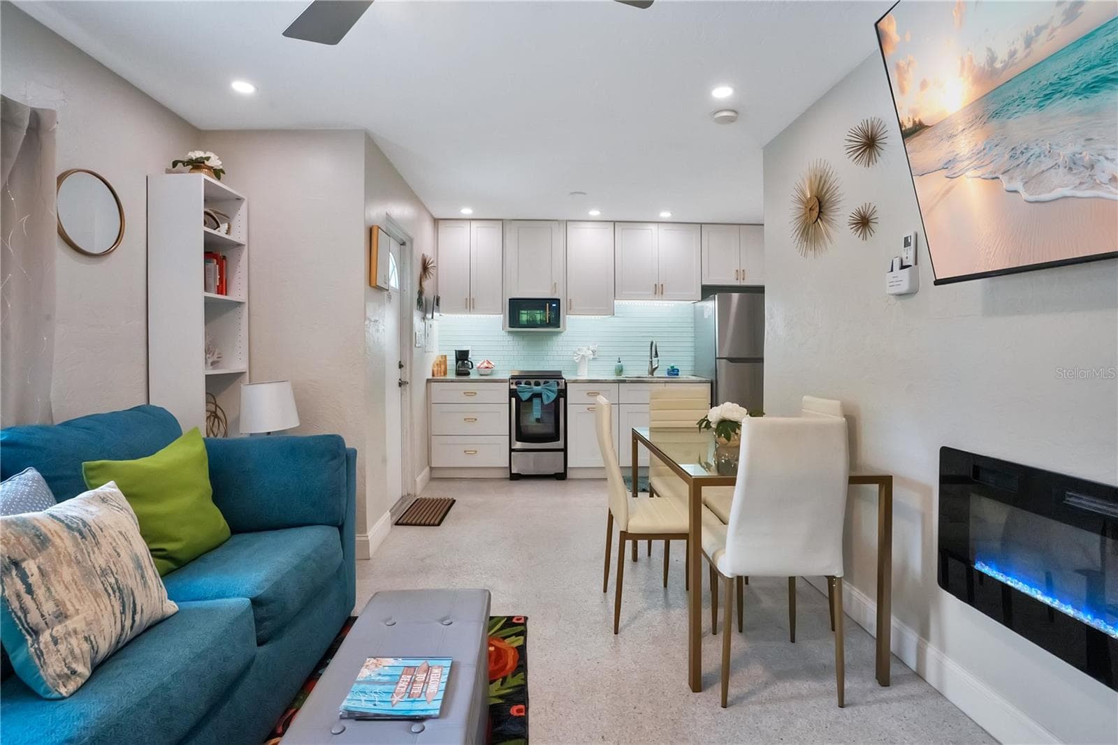 Condominium at 571 SAINT JUDES DR #4, LONGBOAT KEY, photo 3 of 18