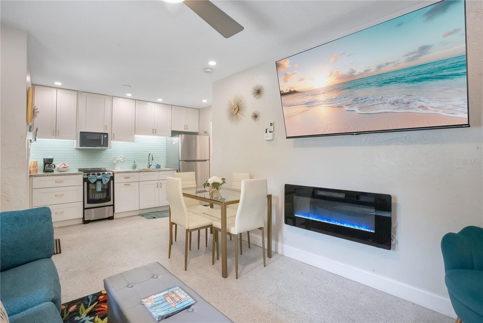 Condominium at 571 SAINT JUDES DR #4, LONGBOAT KEY, photo 4 of 18