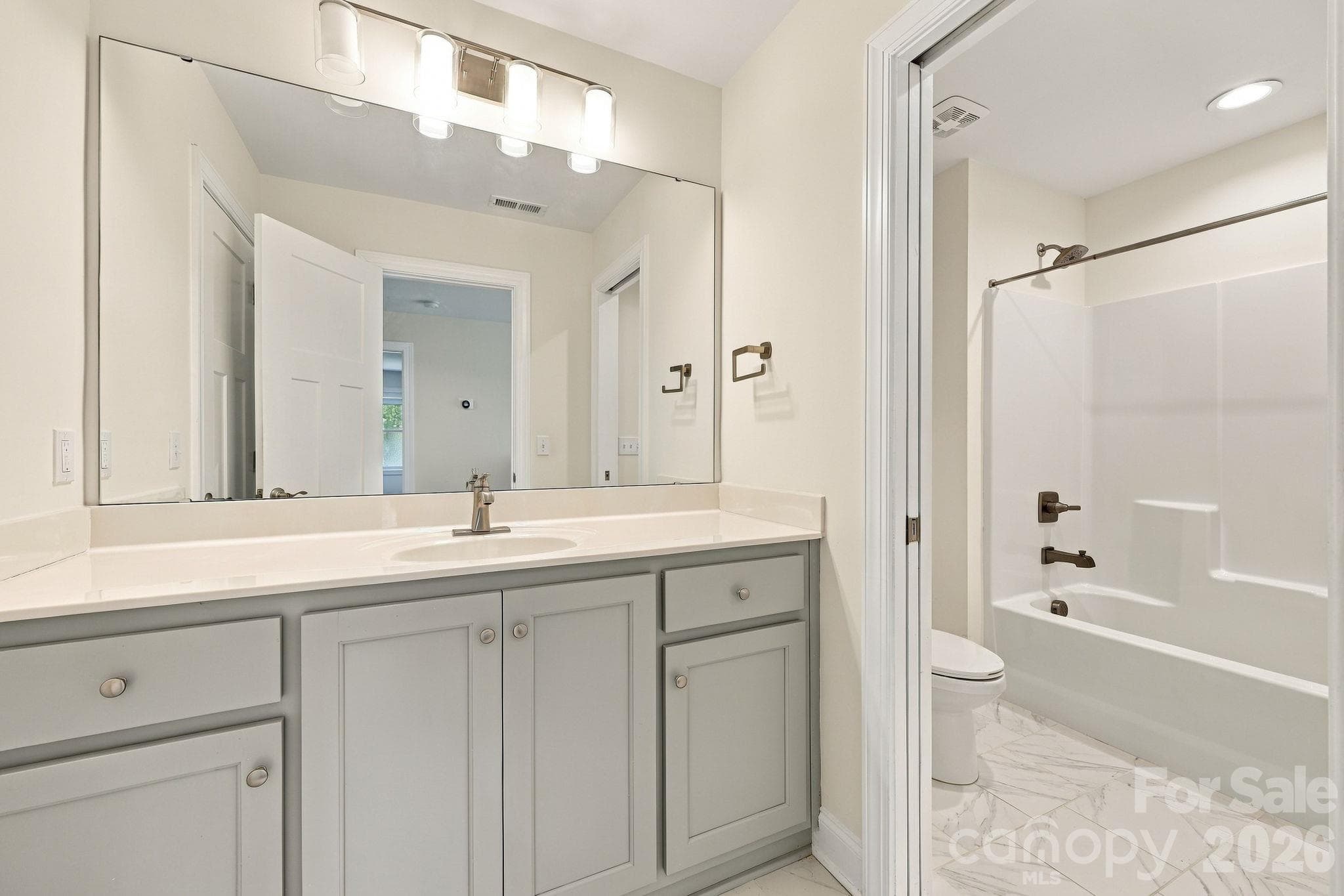 Single Family Residence at 68 Rock View Court, Hendersonville, photo 22 of 48