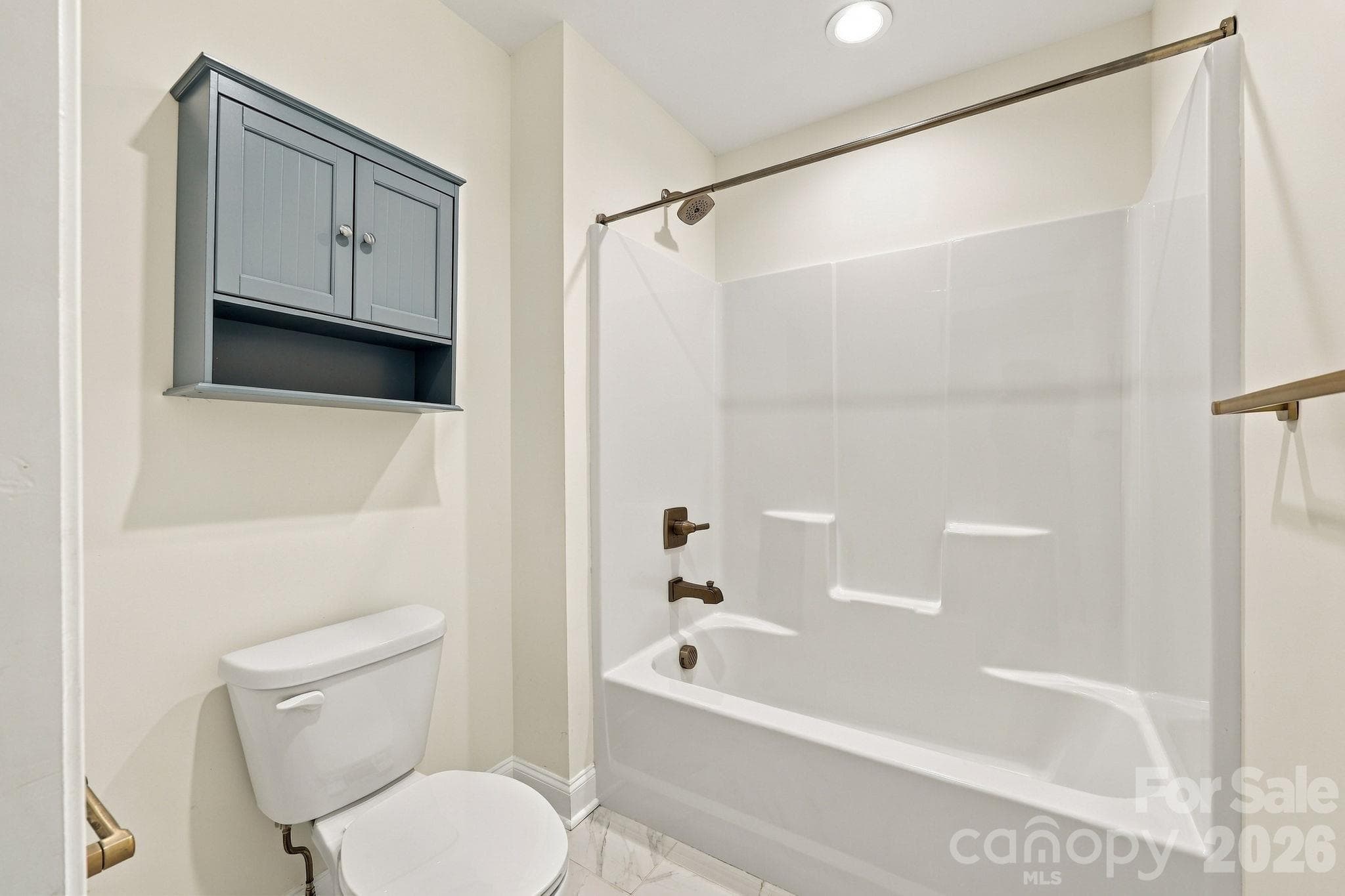 Single Family Residence at 68 Rock View Court, Hendersonville, photo 23 of 48
