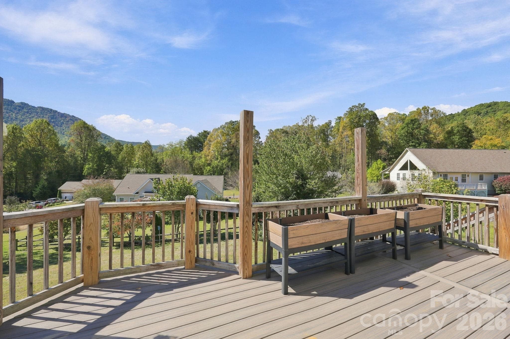 Single Family Residence at 68 Rock View Court, Hendersonville, photo 34 of 48