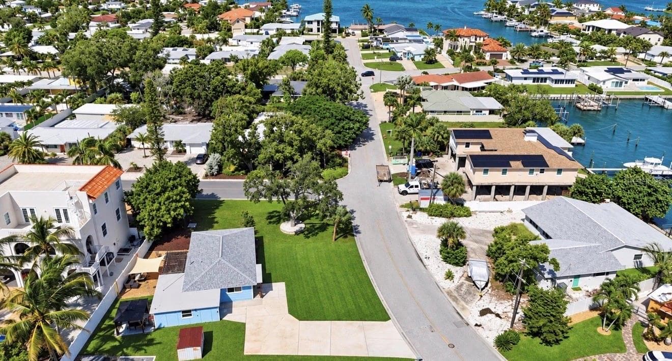 Single Family Residence at 3982 POINSETTIA DR, ST PETE BEACH, photo 4 of 116