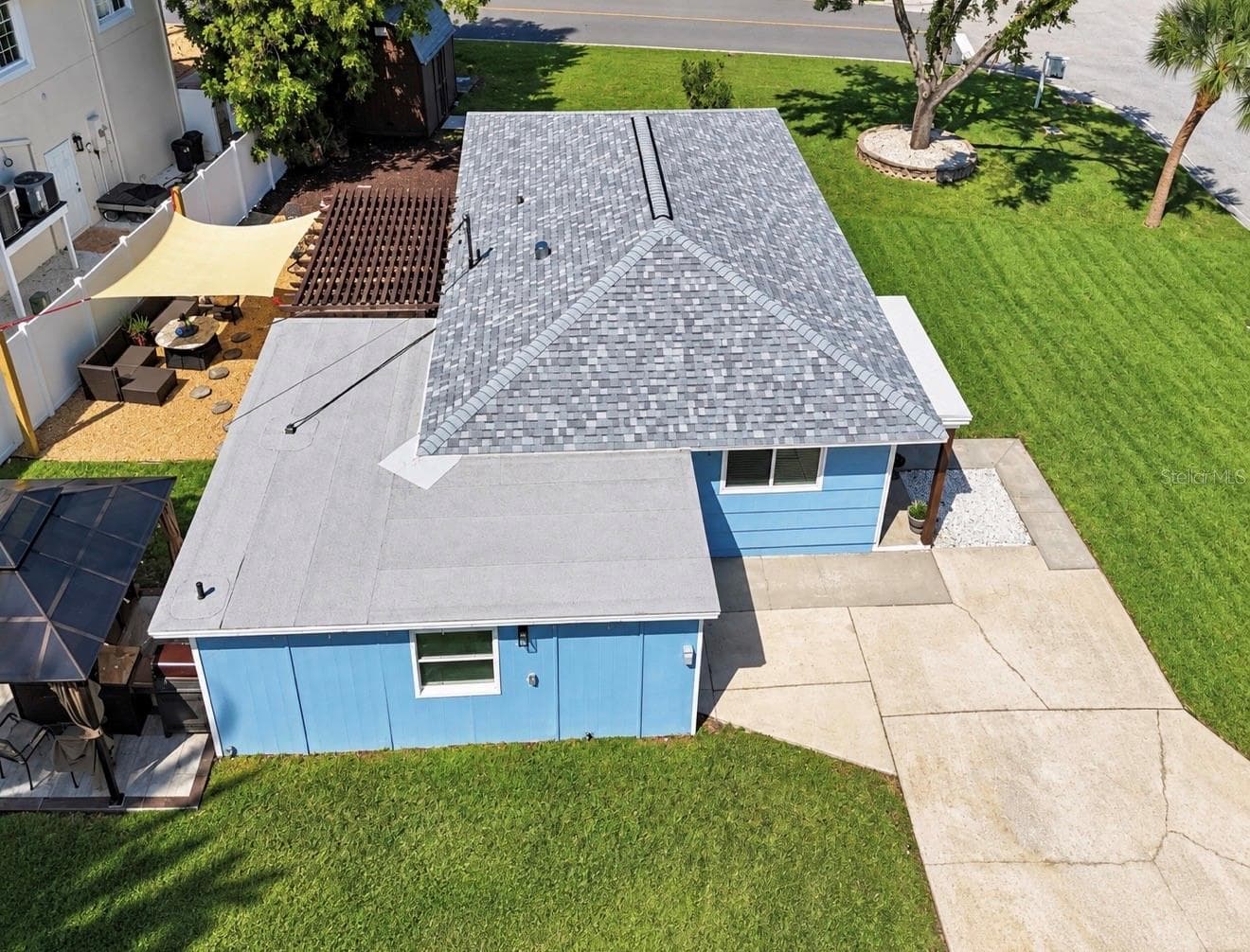 Single Family Residence at 3982 POINSETTIA DR, ST PETE BEACH, photo 13 of 116