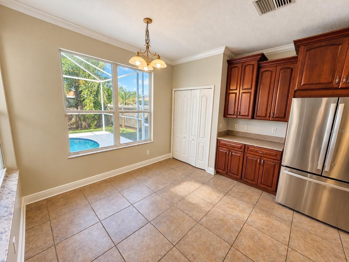Eat in area - 1753 OPEN FIELD LOOP, BRANDON