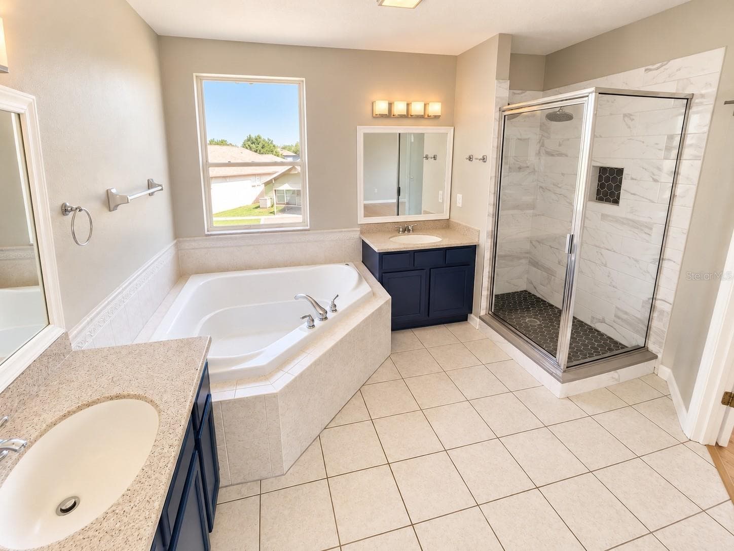 Primary en-Suite Bathrrom - 1753 OPEN FIELD LOOP, BRANDON