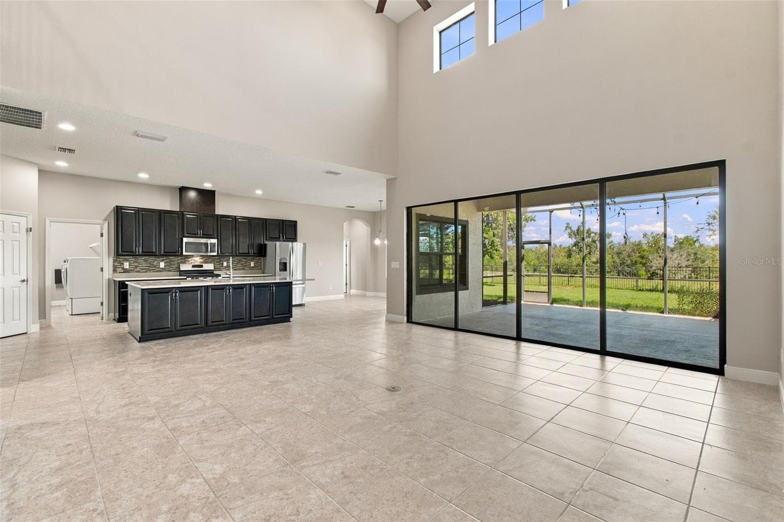 Family Room/Kitchen - 5830 WATERCOLOR DR, LITHIA