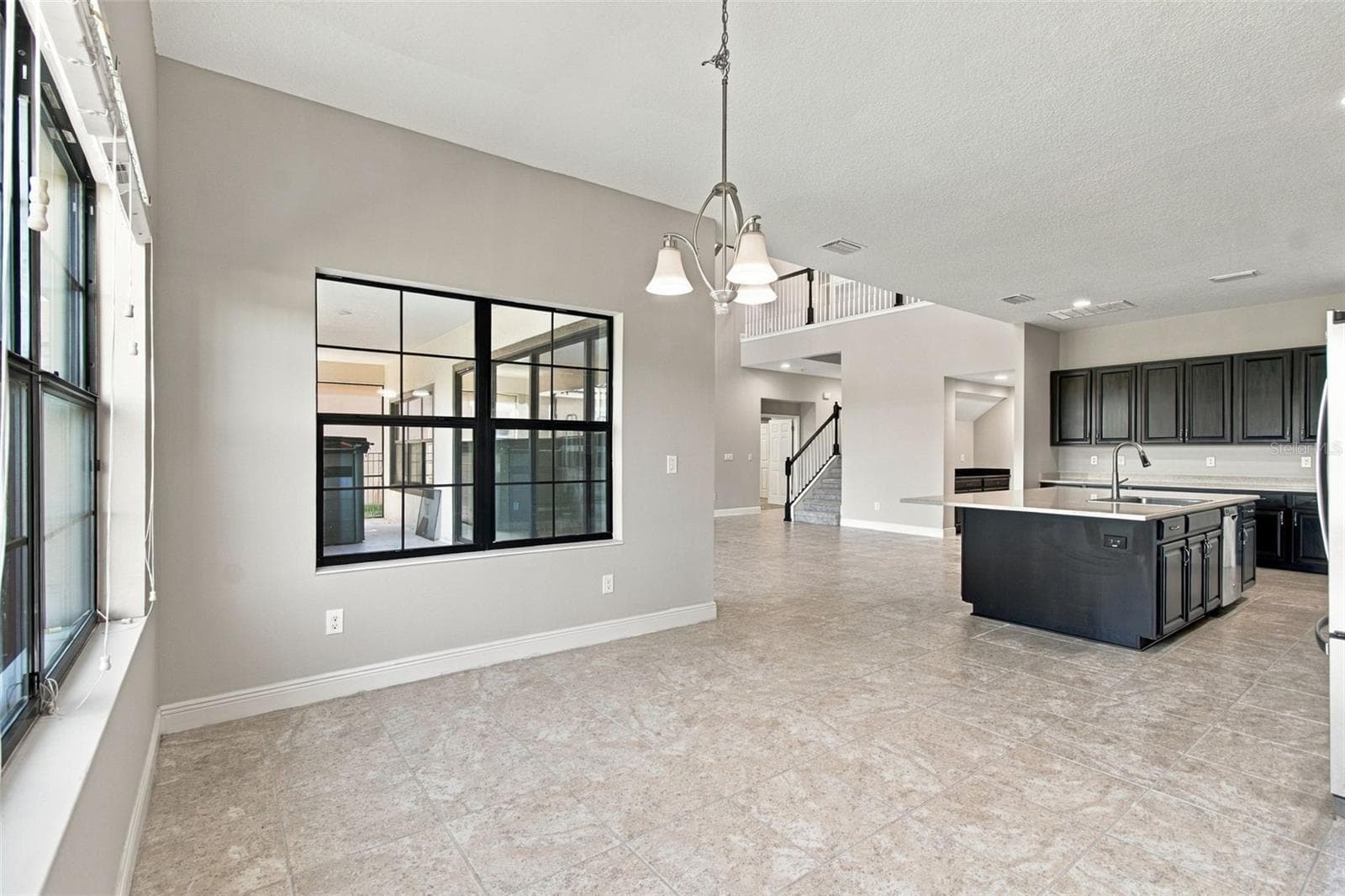 Breakfast Nook/Dining - 5830 WATERCOLOR DR, LITHIA
