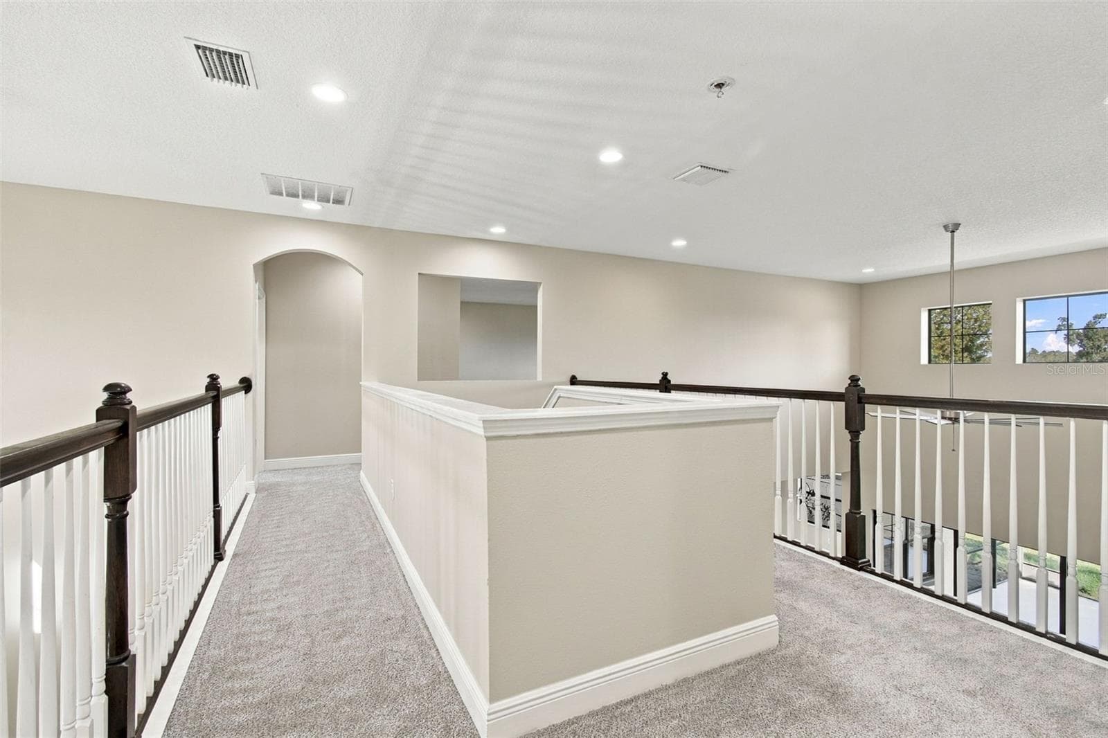 Catwalk - 5830 WATERCOLOR DR, LITHIA