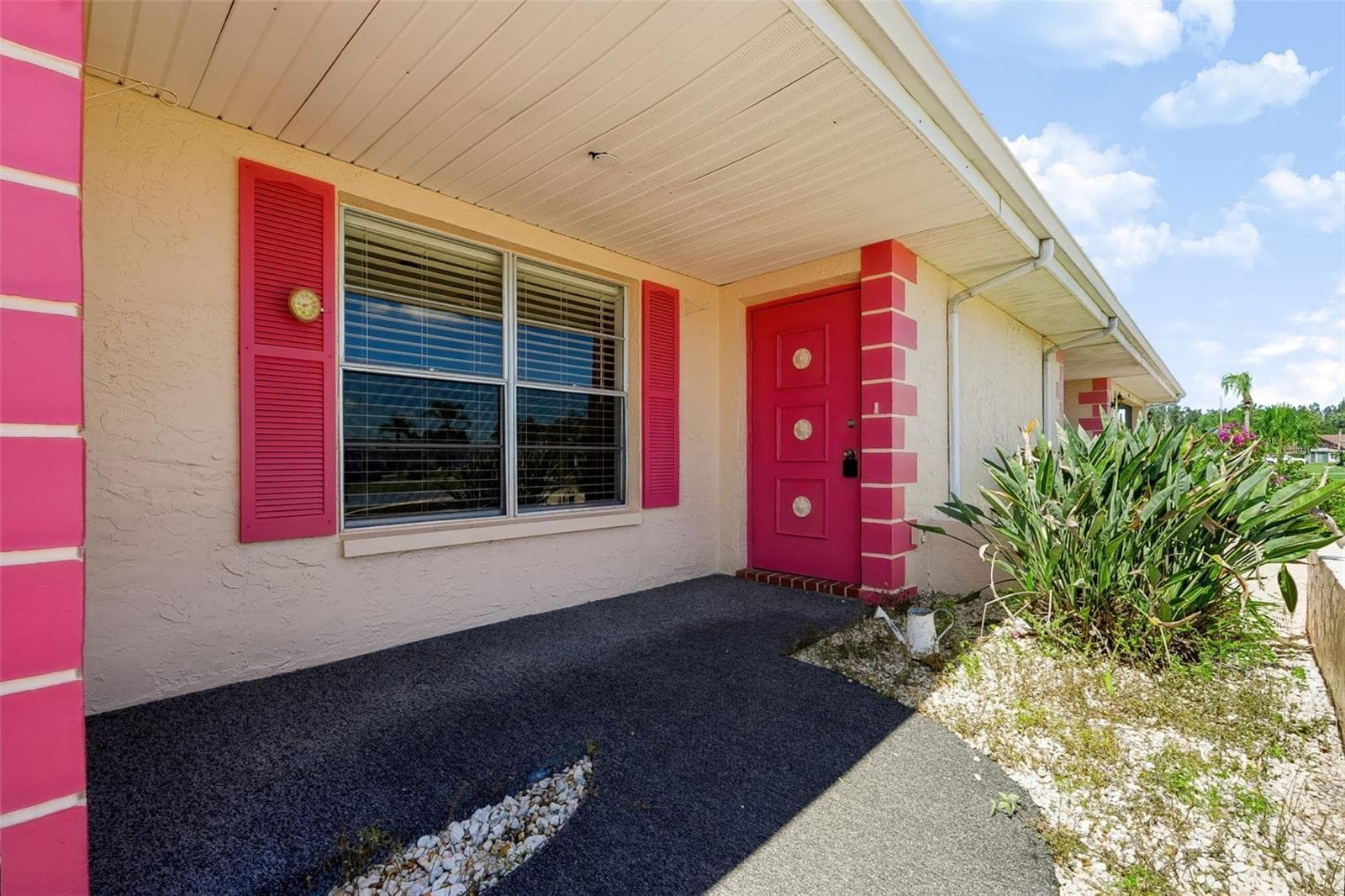 Single Family Residence at 303 GREEN MANOR DR, SUN CITY CENTER, photo 3 of 45