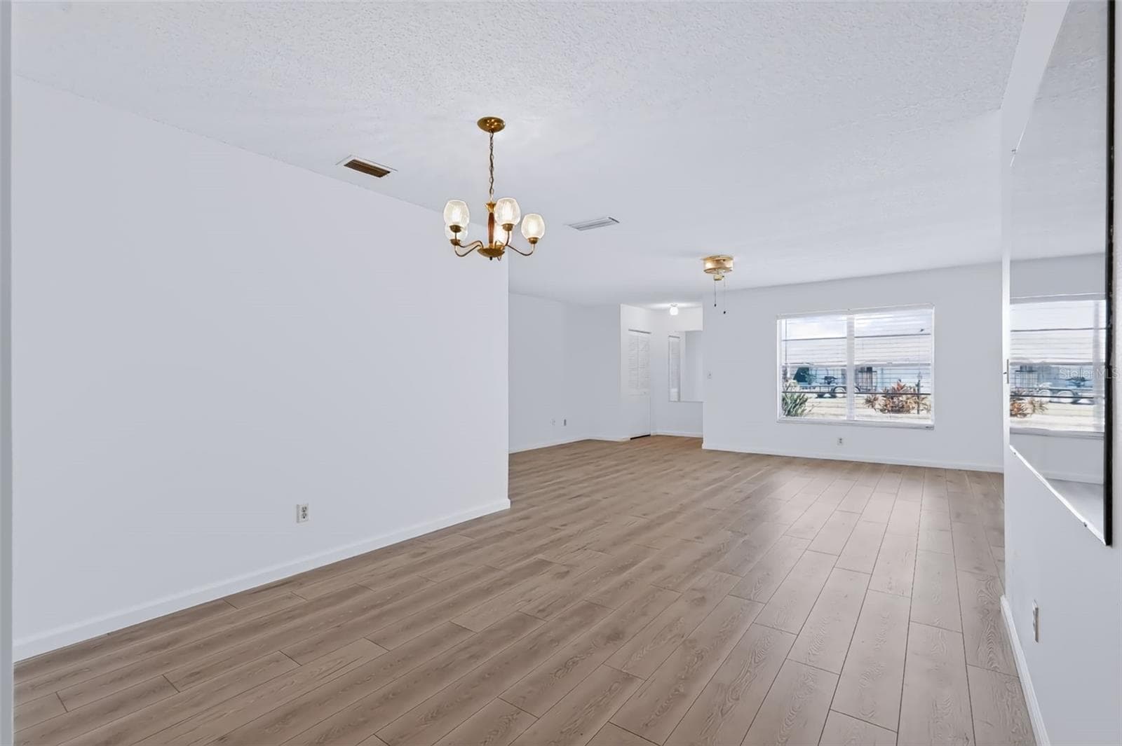 Single Family Residence at 303 GREEN MANOR DR, SUN CITY CENTER, photo 15 of 45