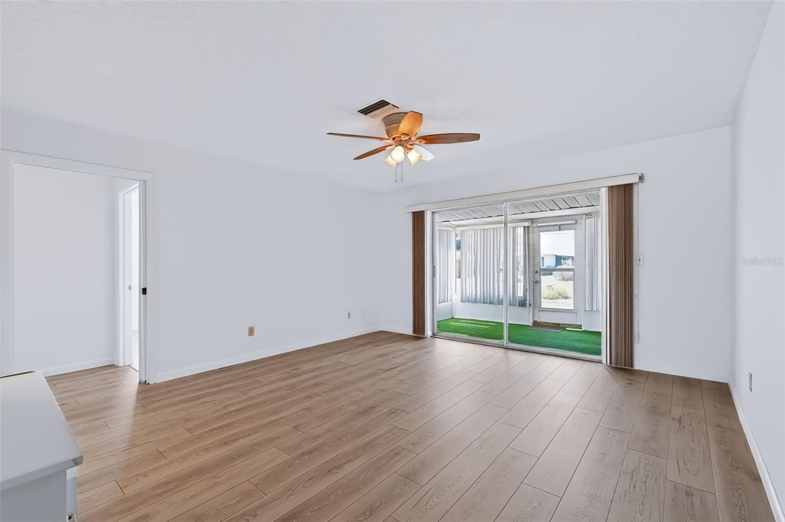 Single Family Residence at 303 GREEN MANOR DR, SUN CITY CENTER, photo 17 of 45