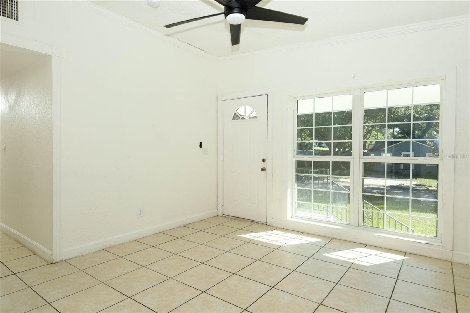 living room - 7614 BELL BLVD, ORLANDO