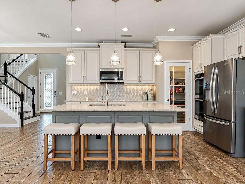 Single Family Residence at 29164 PERILLI PL, WESLEY CHAPEL, photo 8 of 44