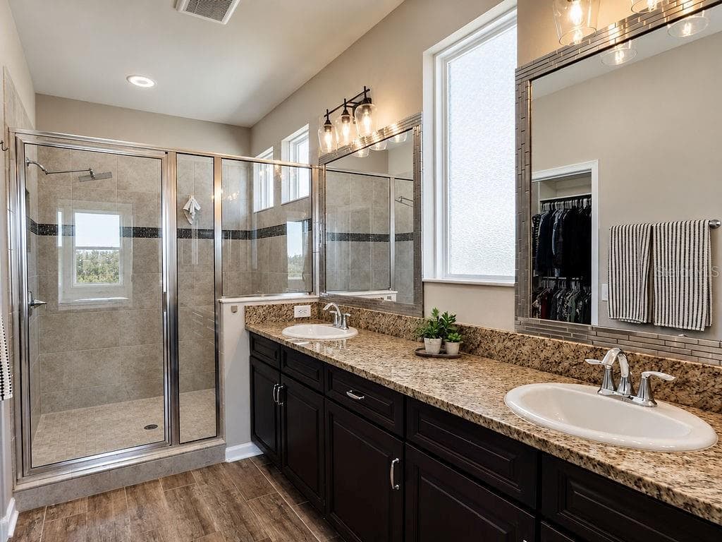 Single Family Residence at 29164 PERILLI PL, WESLEY CHAPEL, photo 27 of 44
