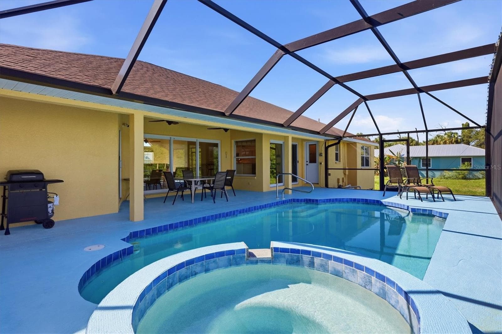 Heated Spa - 1078 ROTONDA CIR, ROTONDA WEST