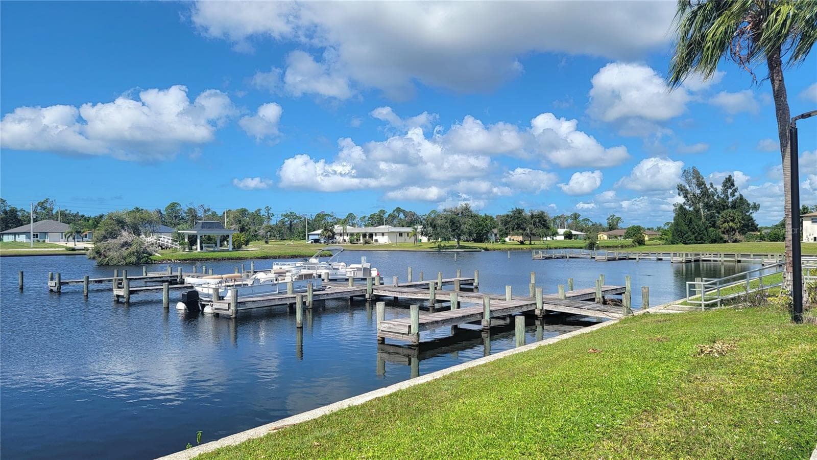 Rotonda Marina - 1078 ROTONDA CIR, ROTONDA WEST