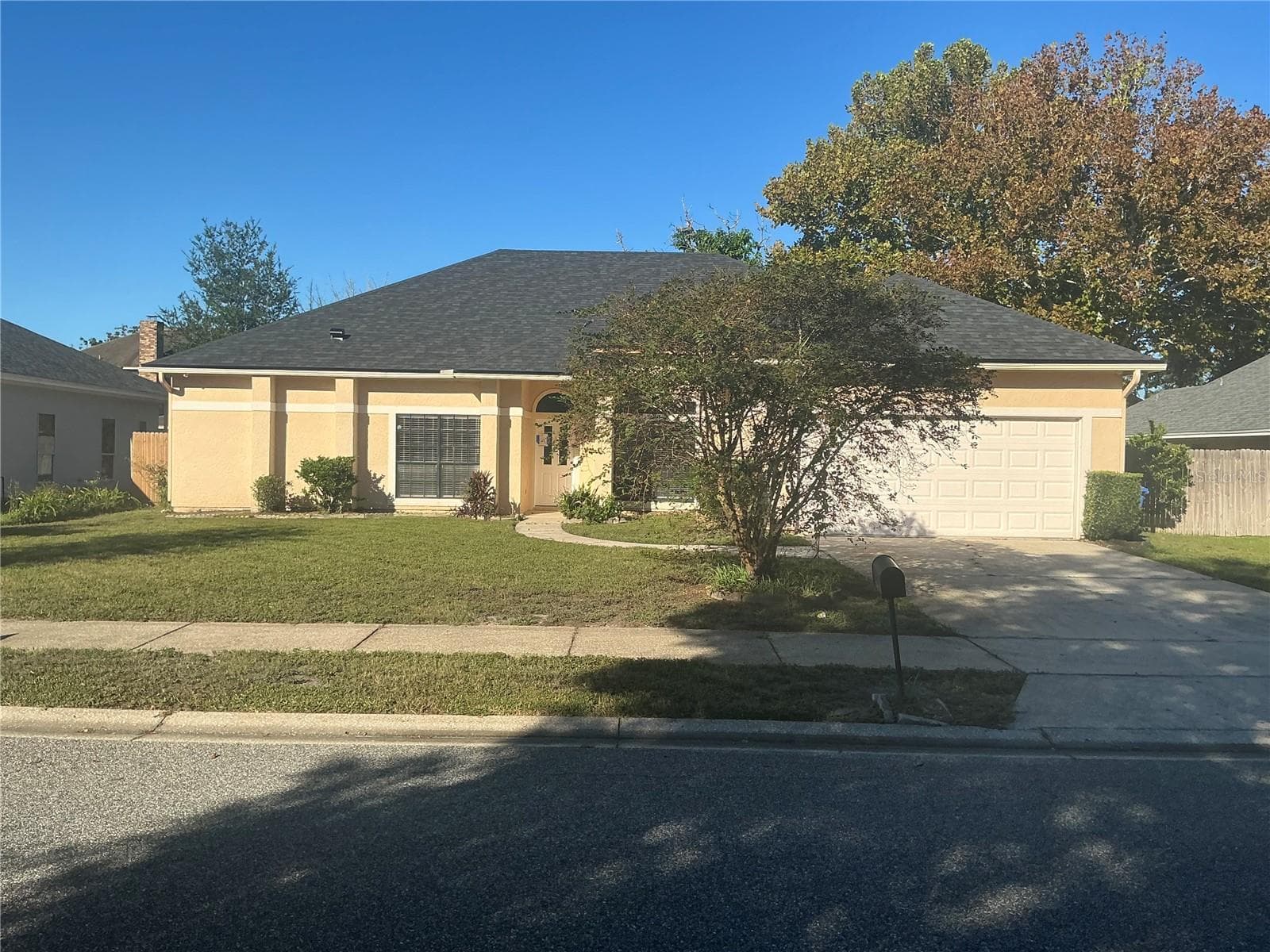 Single Family Residence at 1009 CORKWOOD DR, OVIEDO, photo 2 of 32