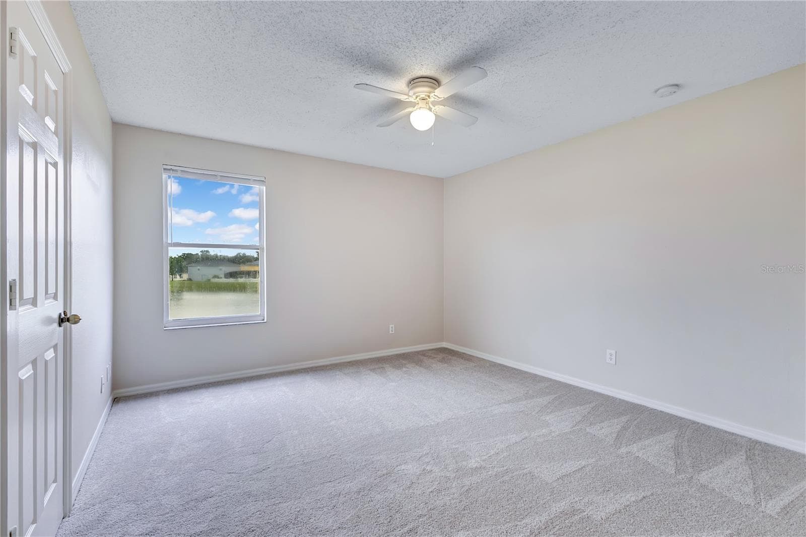 Single Family Residence at 3260 AMBERLEY PARK CIR, KISSIMMEE, photo 18 of 44