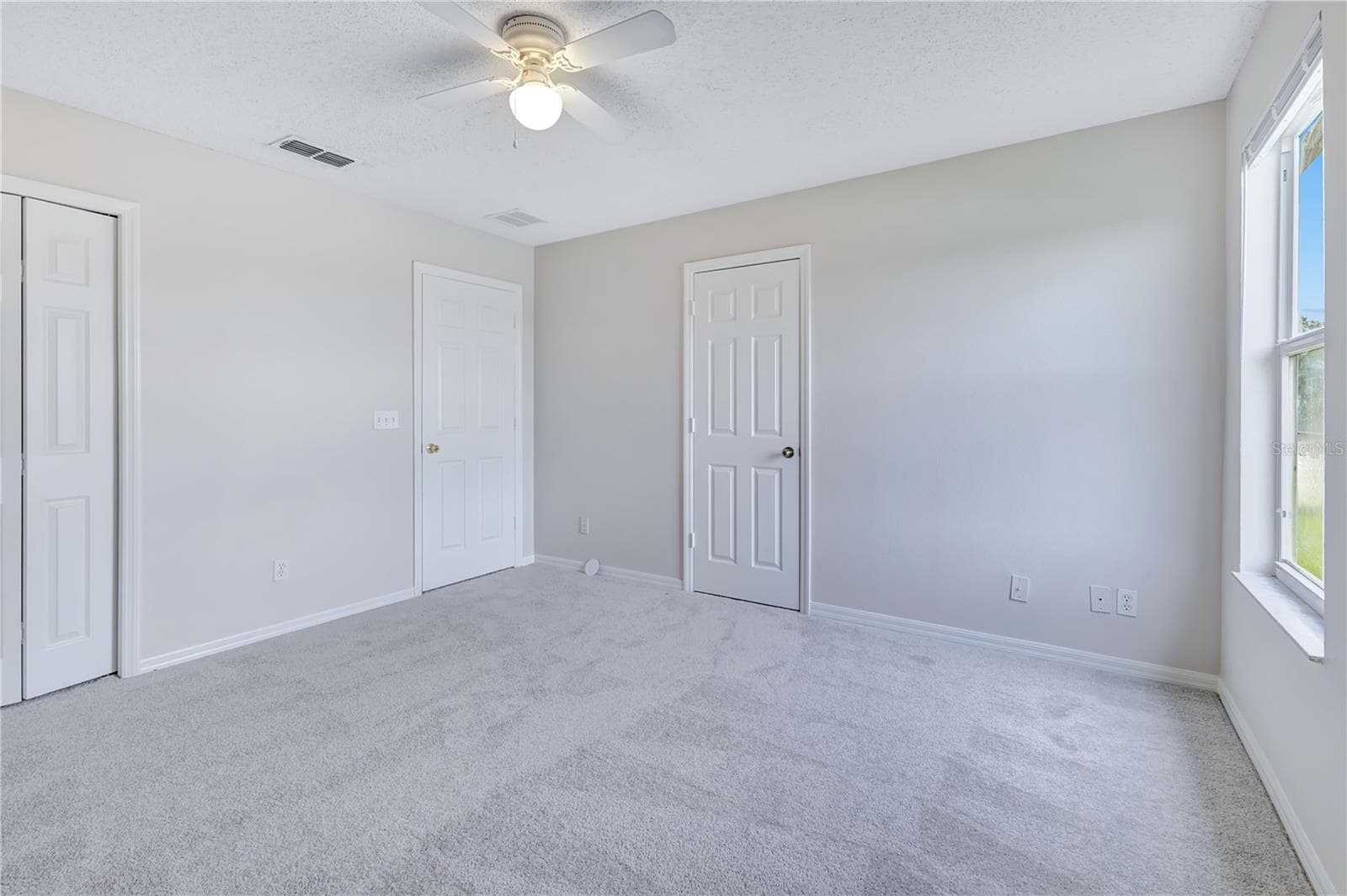 Single Family Residence at 3260 AMBERLEY PARK CIR, KISSIMMEE, photo 19 of 44
