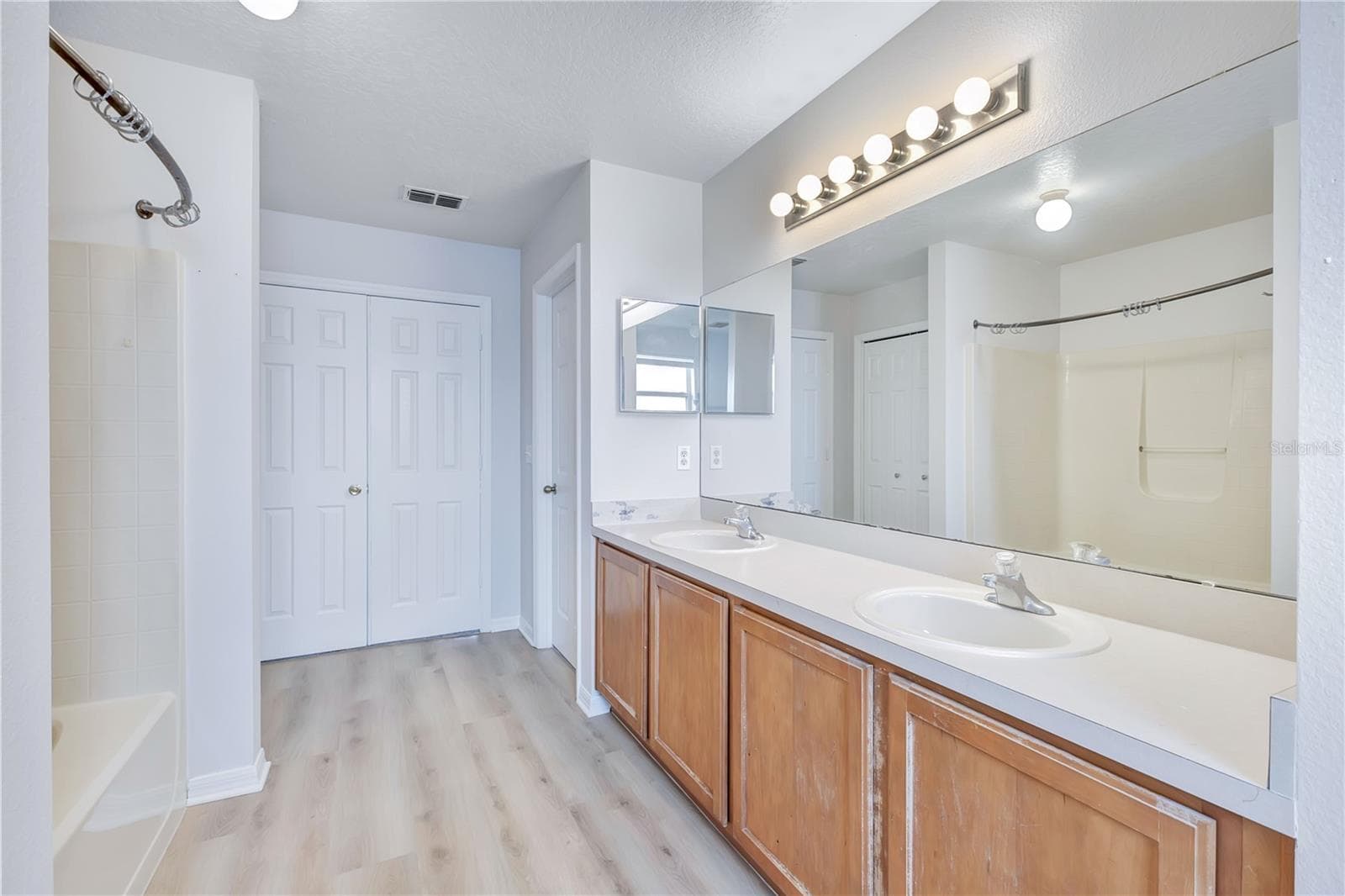 Single Family Residence at 3260 AMBERLEY PARK CIR, KISSIMMEE, photo 25 of 44