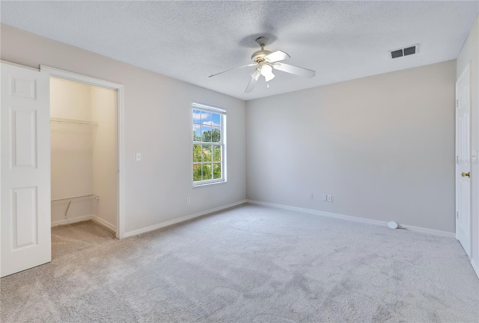 Single Family Residence at 3260 AMBERLEY PARK CIR, KISSIMMEE, photo 29 of 44
